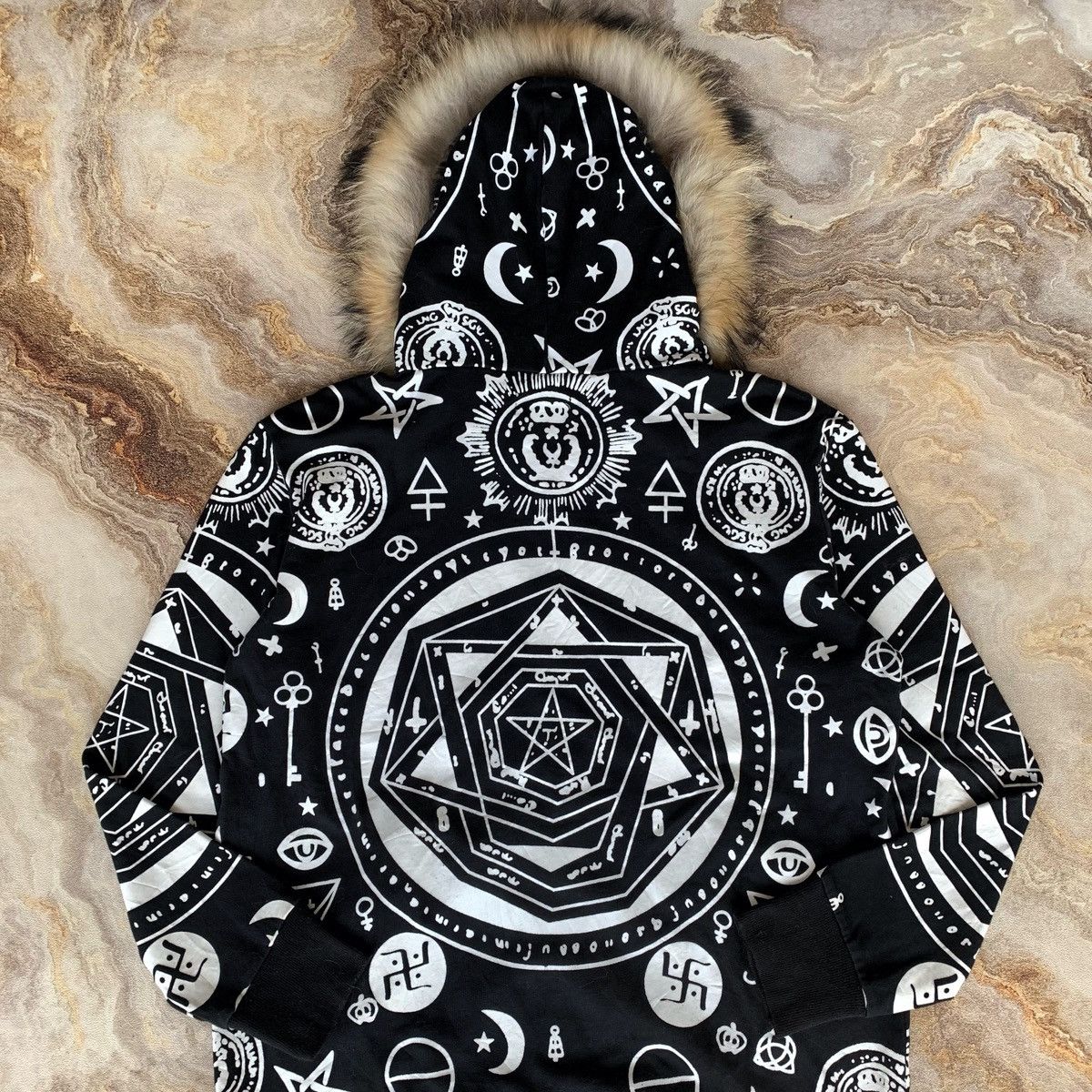 Japanese Brand Drug Honey Zip Hoodie Fur Lgb Ifsix Vkeii Kmrii Style Size US L / EU 52-54 / 3 - 14 Thumbnail
