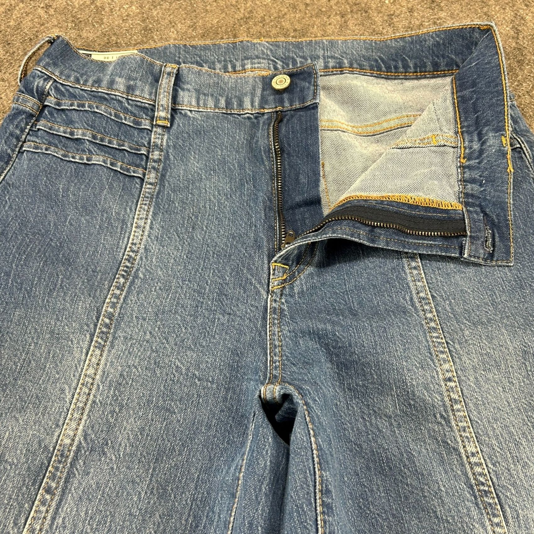 Gap VINTAGE not vintage? Gap Jeans Womens 30 10R Blue Flared High Rise Denim Jeans 5-Pocket 31in Inseam Medium Wash Distressed Stretch Womens" Size 32" / US 10 / IT 46 - 2 Thumbnail