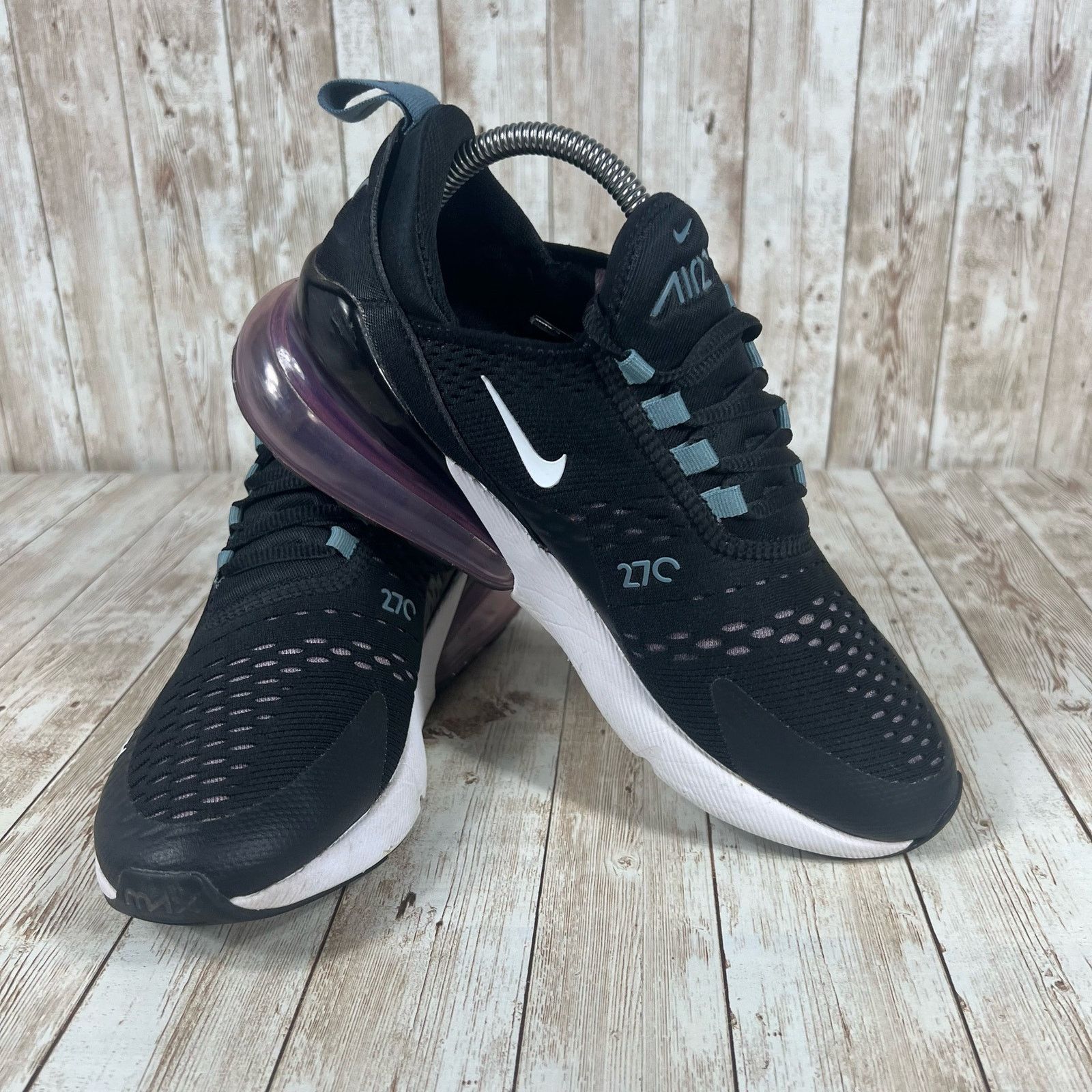 NEW Nike Air Max 270 neakers DH1080-001 Women’s Size 8.5