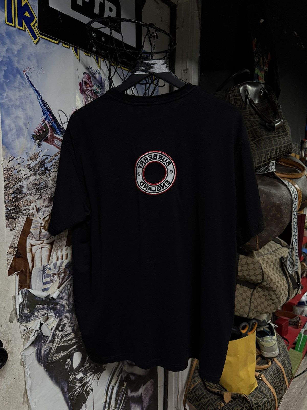 Burberry Burberry Spellout Logo Black T-Shirt Preowned Size Medium Size US M / EU 48-50 / 2 - 6 Thumbnail