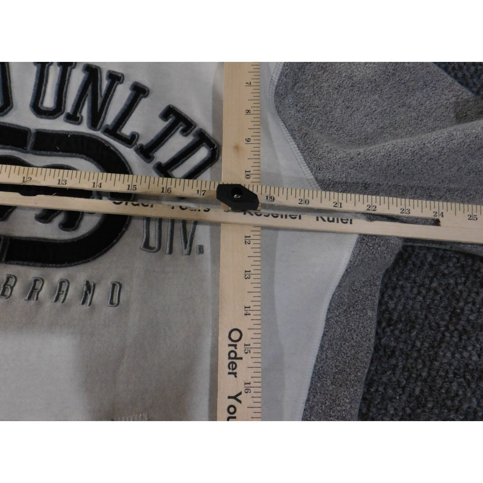 Ecko Unltd. Ecko Unltd Hoodie Mens Large Gray White Pullover Rhino Brand Patch Streetwear Size US L / EU 52-54 / 3 - 5 Thumbnail