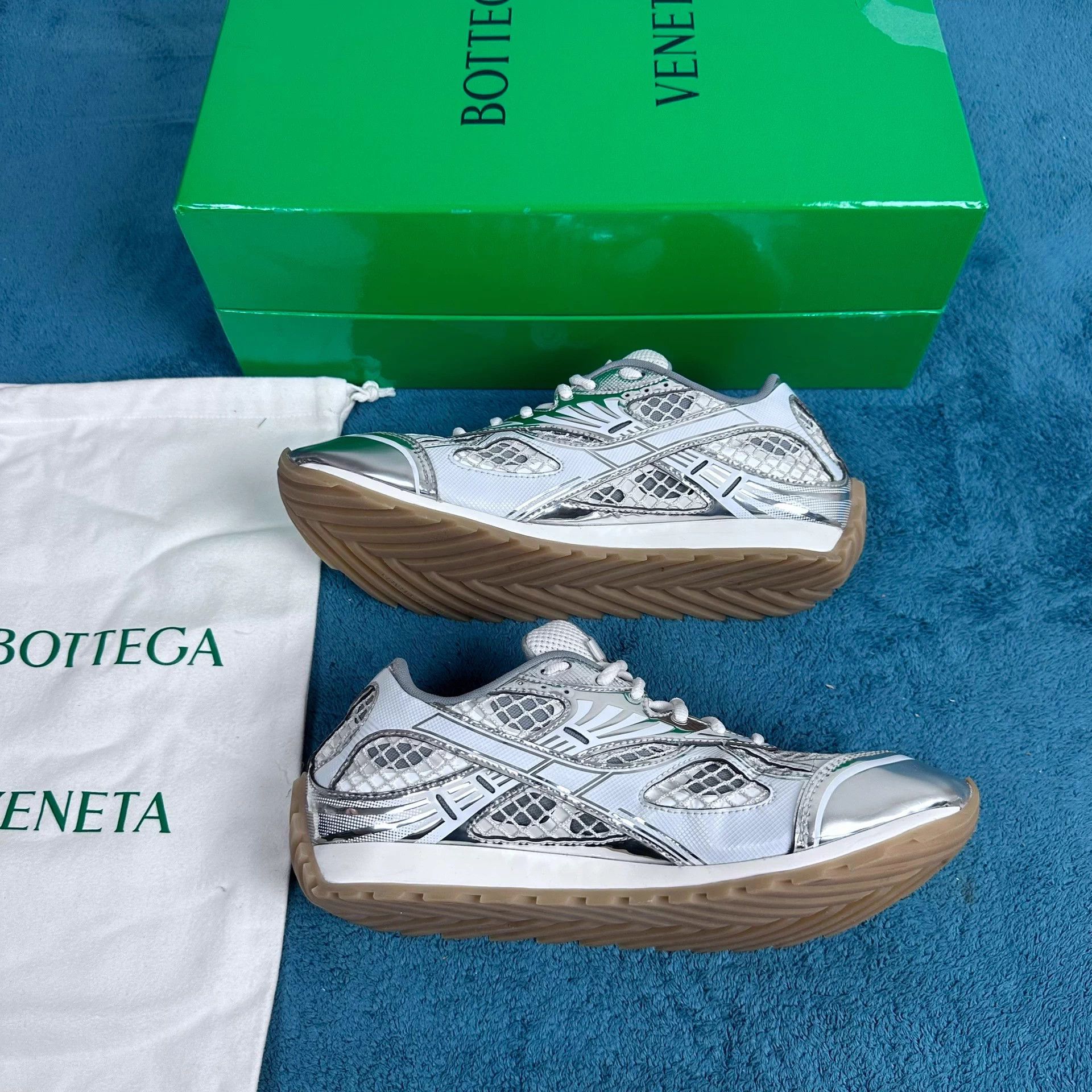 Bottega Veneta Bv Orbit Low-Top Casual Sneakers Silver/White 42 Size US 9 / EU 42 - 3 Thumbnail