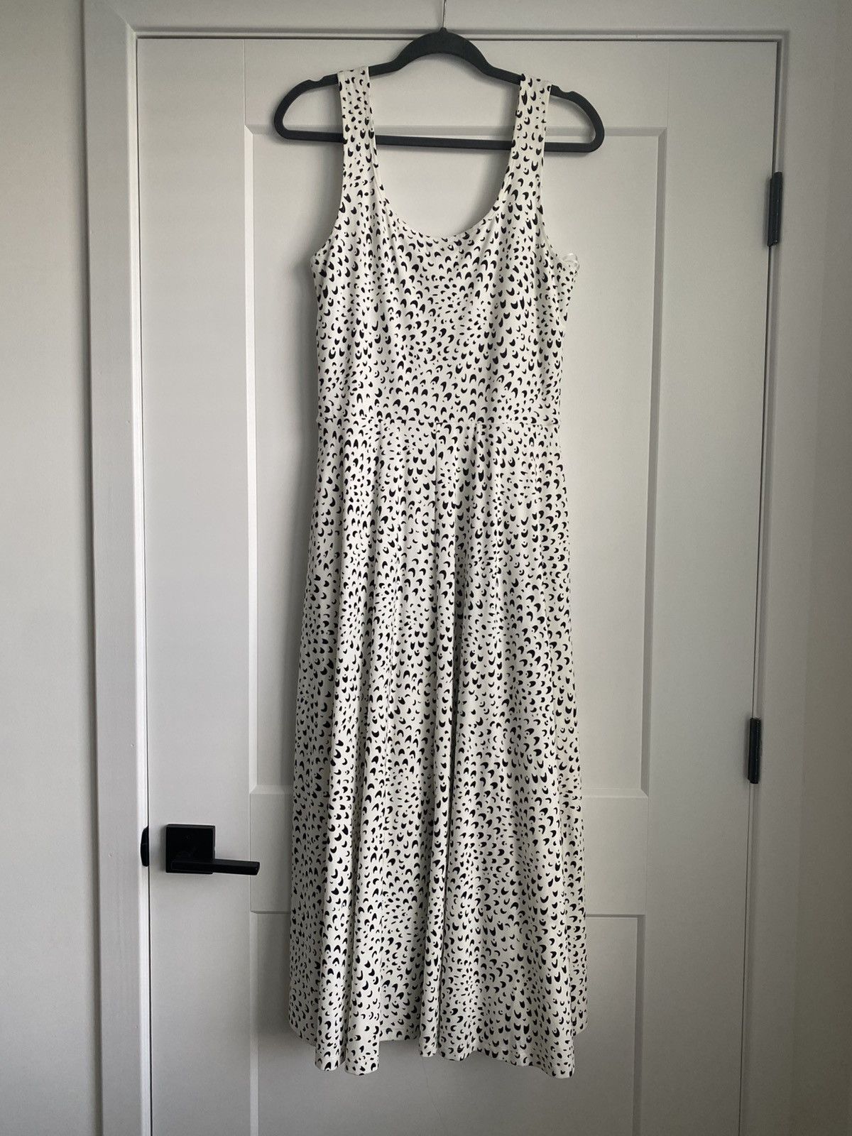 Alfani Alfani Printed Black & White Tank Top Midi Waves Dress Size L / US 10 / IT 46 - 5 Thumbnail