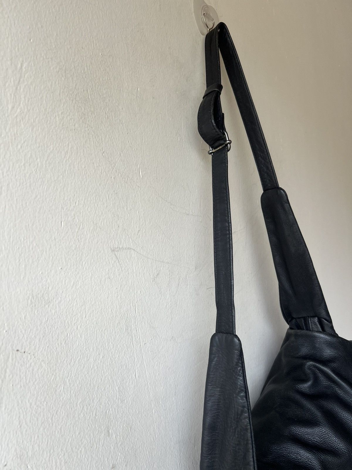 Leather Vintage ROSSI Florence Italy Faded Patina Cargo Sling Bag Size ONE SIZE - 20 Thumbnail
