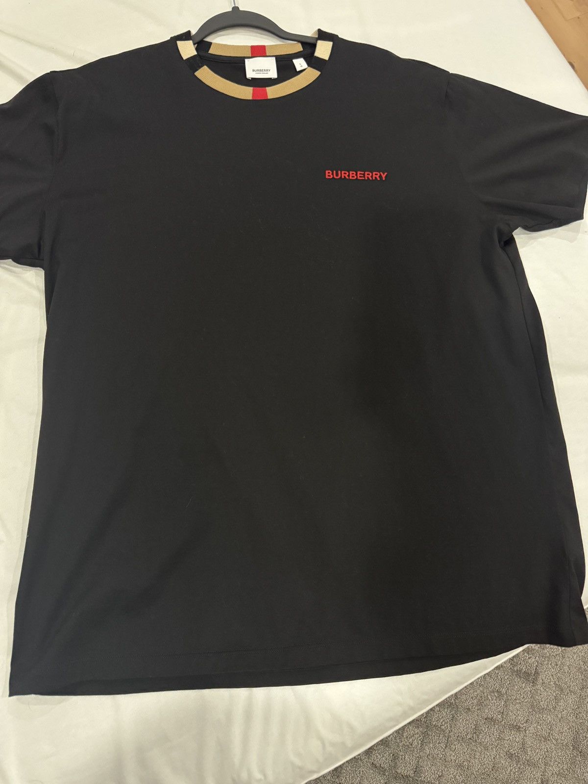 Burberry Black Burberry Neck Logo T-Shirt Size US L / EU 52-54 / 3 - 1 Thumbnail