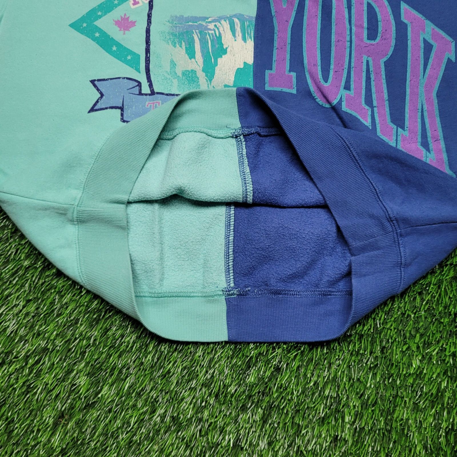 Other Y2K Split Colorblock Niagara Falls New York Sweatshirt XL Size US XL / EU 56 / 4 - 4 Thumbnail