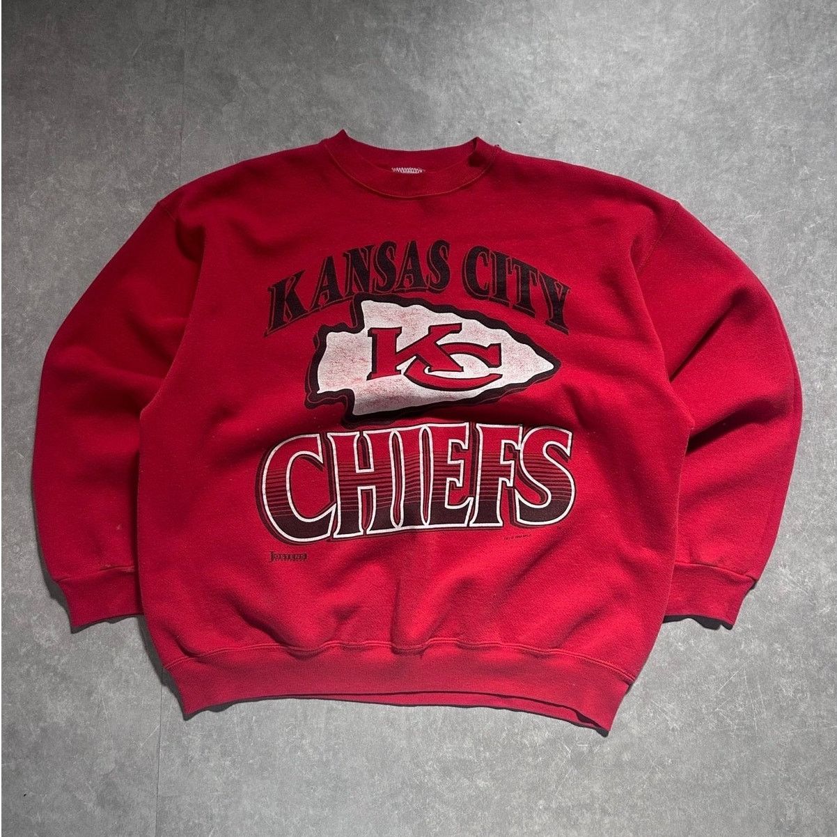 Vintage Vintage Kansas City Chiefs Jostens Red Chiefs Crewneck XL Size US XL / EU 56 / 4 - 1 Thumbnail