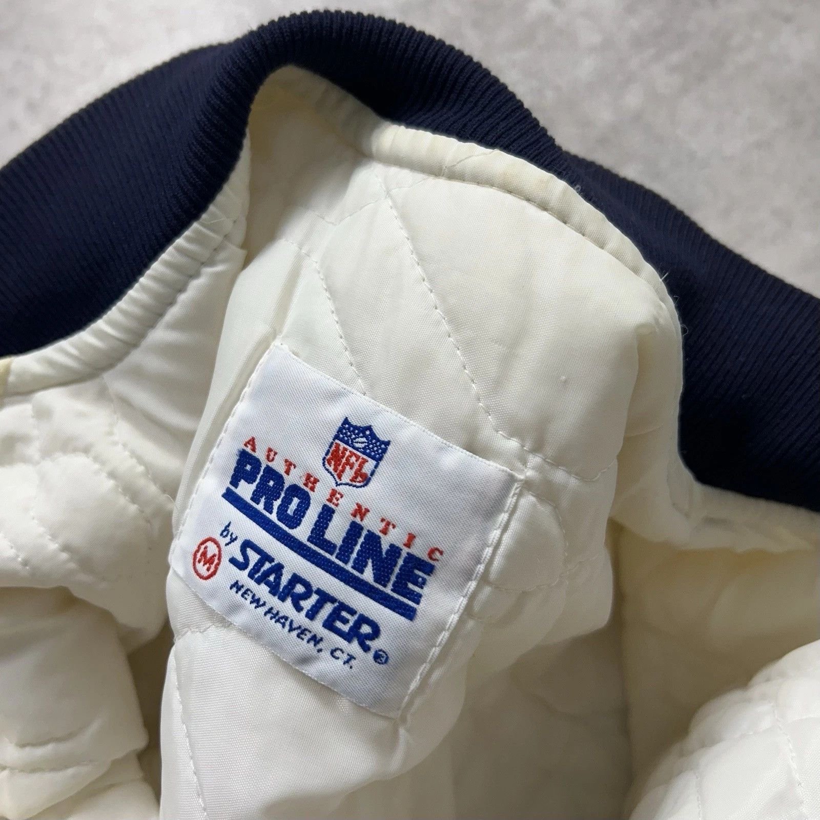 NFL × Starter × Vintage CHICAGO BEARS AUTHENTIC SATIN JACKET Sz M WHITE MADE IN USA Size US M / EU 48-50 / 2 - 4 Thumbnail