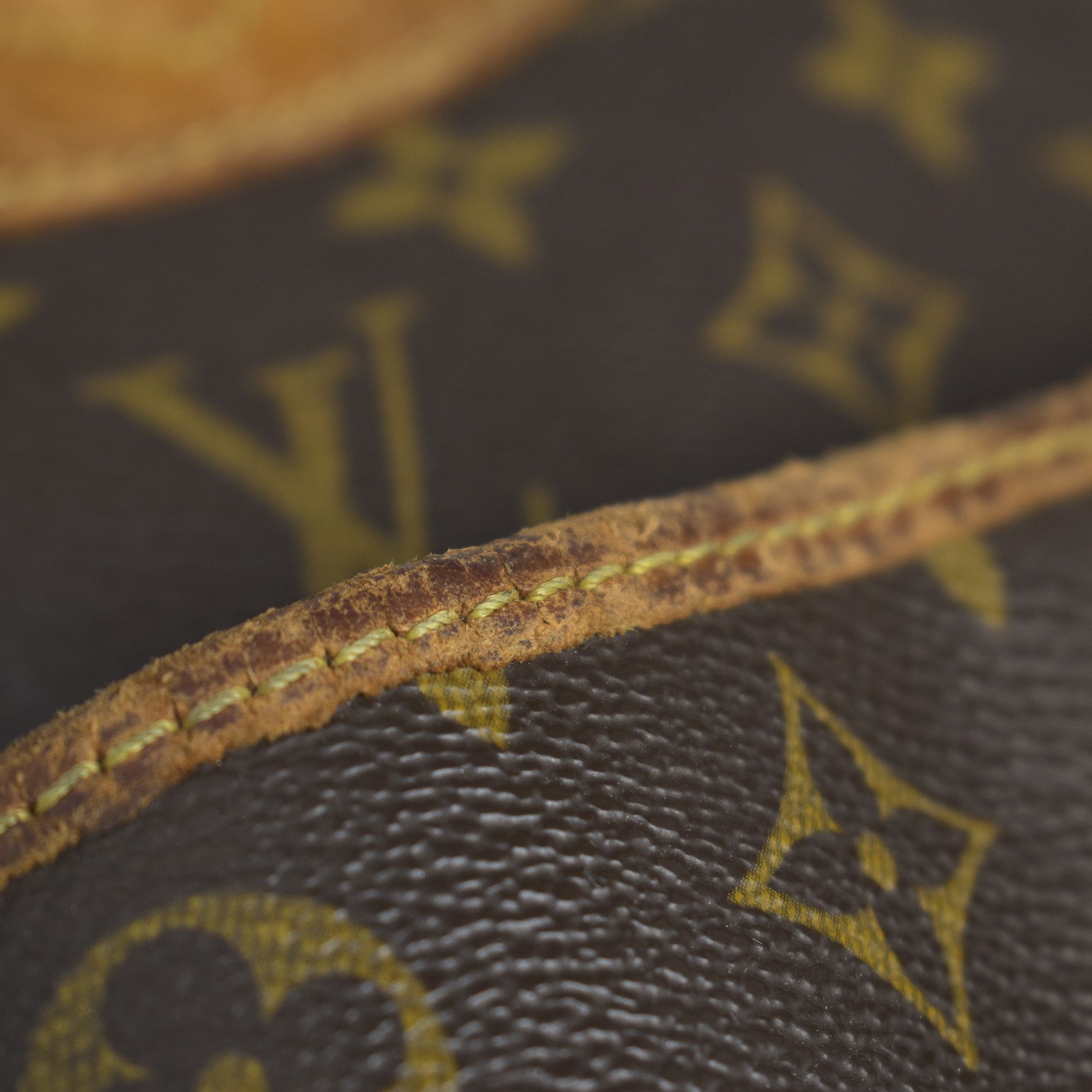 Louis Vuitton LOUIS VUITTON MONOGRAM DEAUVILLE LEATHER BAG Size ONE SIZE - 10 Thumbnail