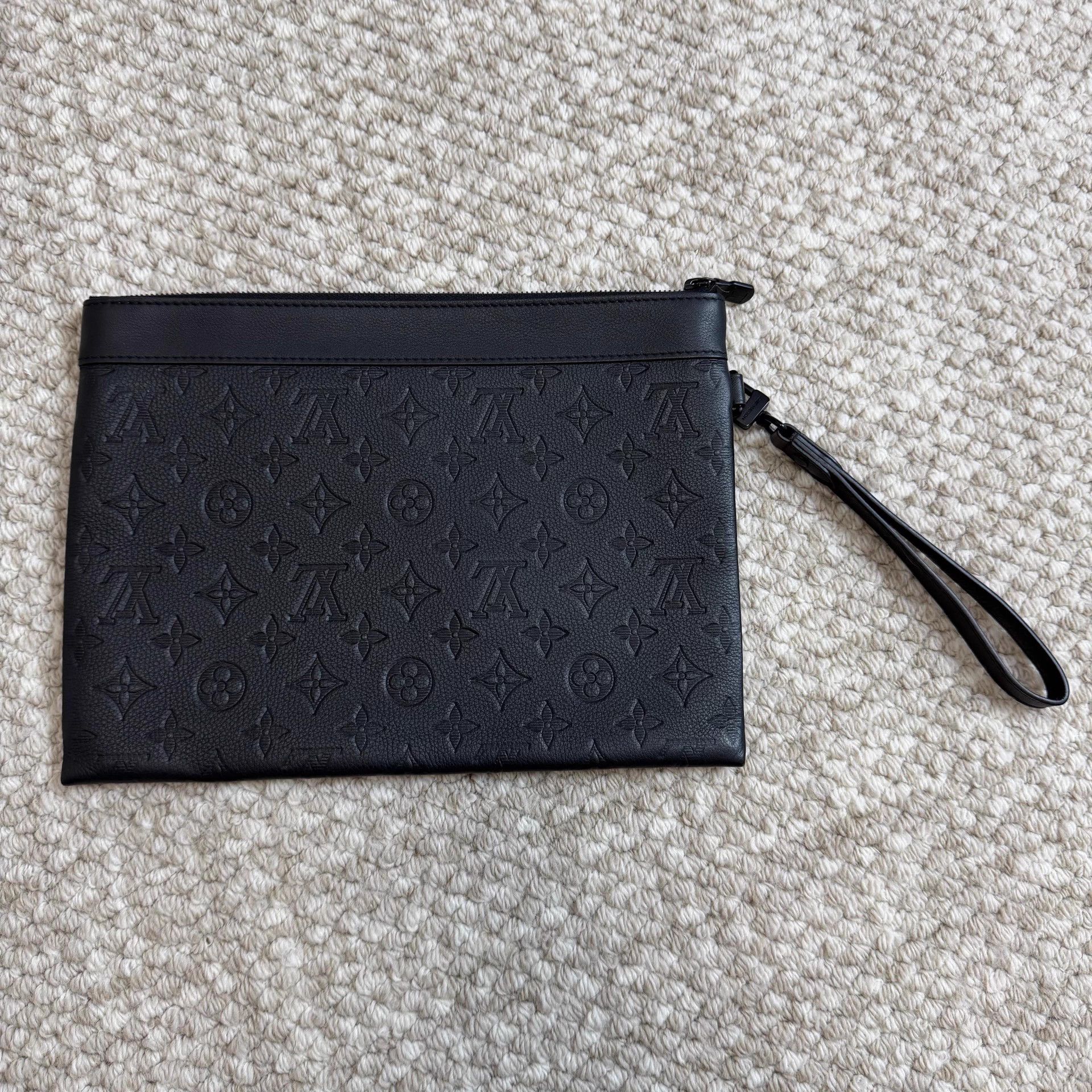 Louis Vuitton LOUIS VUITTON Pochette ToGo Men Black Leather Trim Zip Size ONE SIZE - 2 Thumbnail