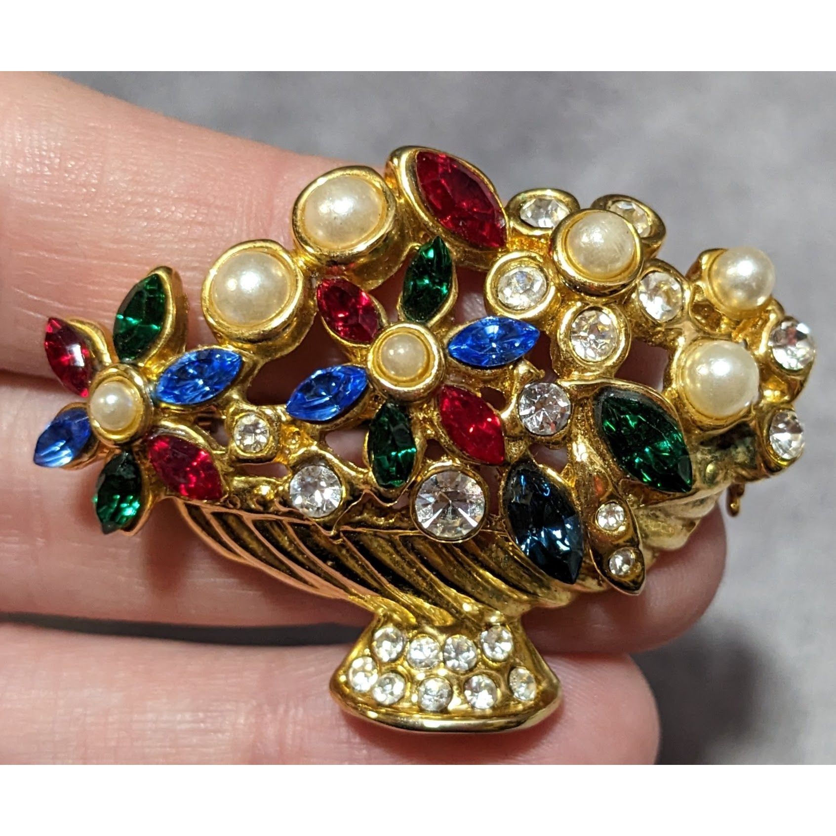 Other Vintage Floral Basket Glam Rhinestone Brooch Size ONE SIZE - 5 Thumbnail