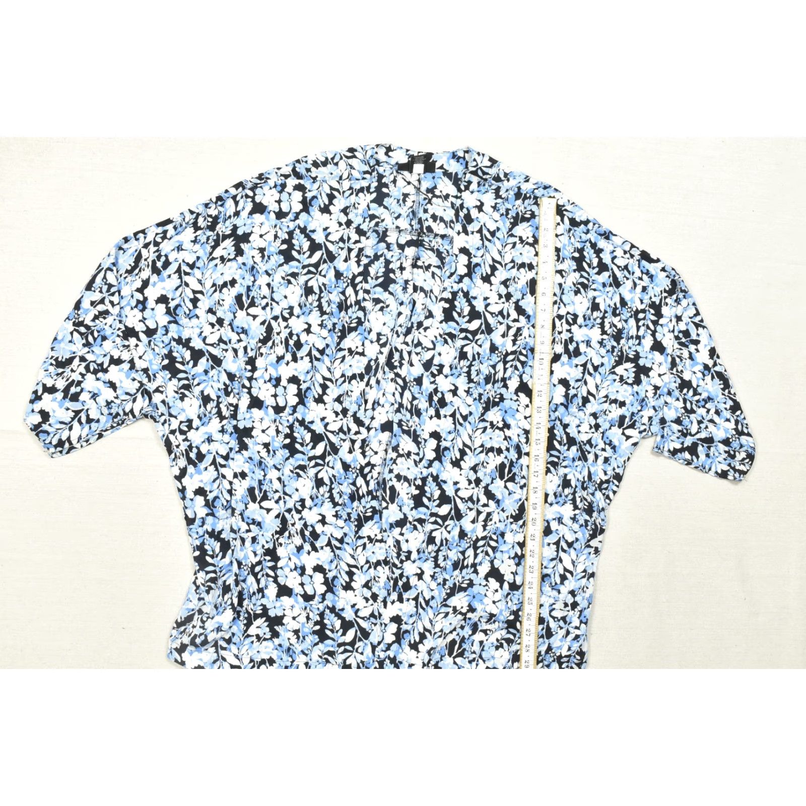Vintage Lane Bryant Women Blouse Floral Kimono Sleeve Blue White Short Sleeve V-Neck Open Front Plus Size 22/24 Polyester Casual Spring Summer Fall Womens Size 4XL / US 24-26 - 4 Thumbnail