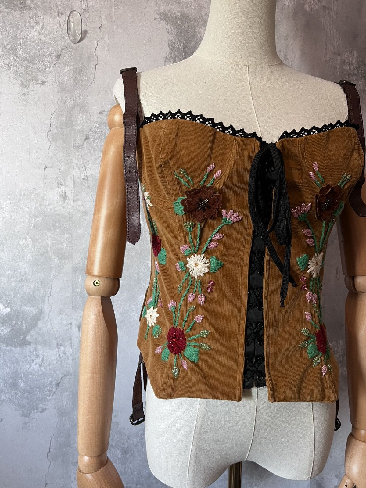 Dolce & Gabbana Dolce & Gabbana A/W 2002 Corduroy corset embroidery flower Size L / US 10 / IT 46 - 3 Thumbnail