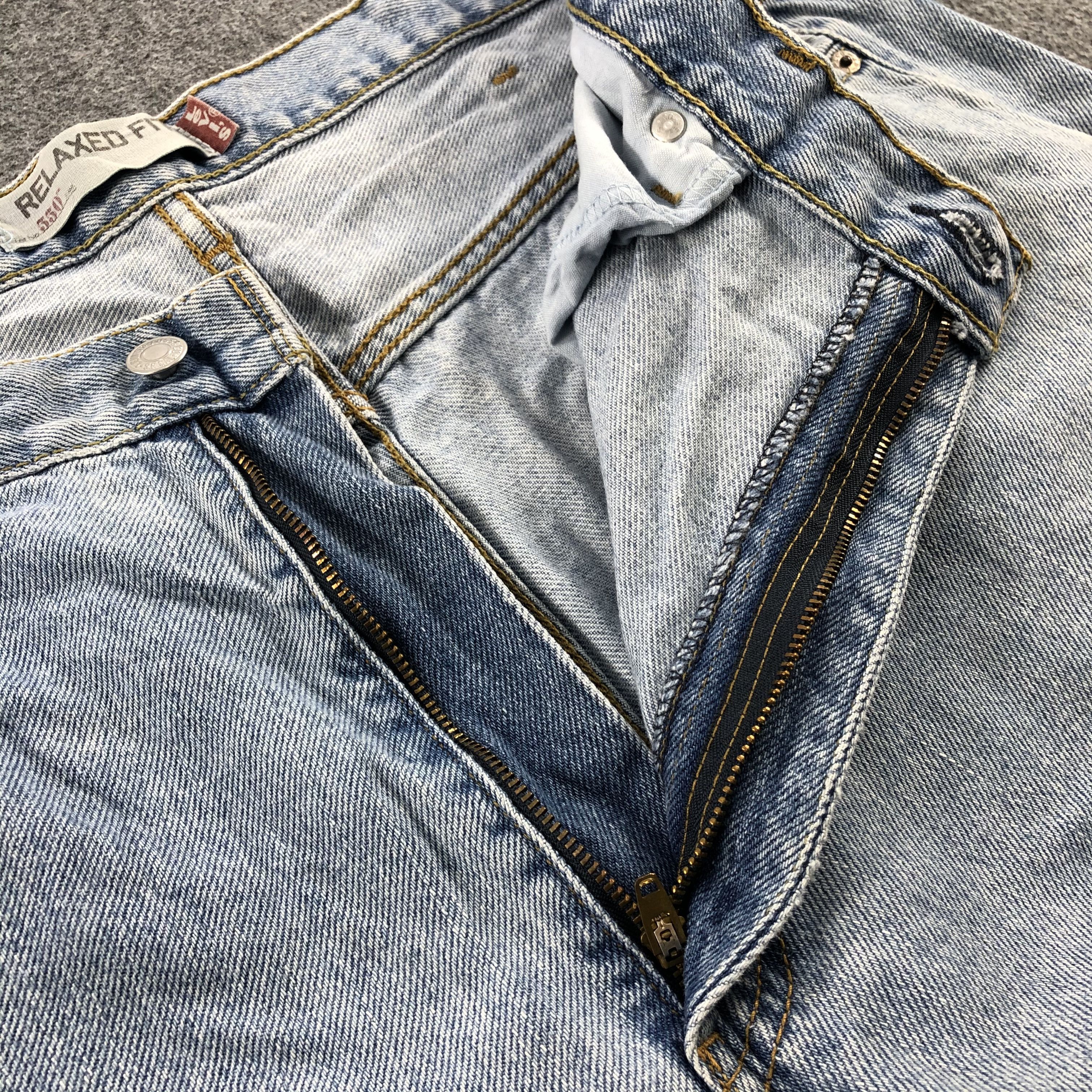 Levi's × Vintage Vintage Light Wash Levis 550 Jeans-JM1812 Size US 38 / EU 54 - 8 Thumbnail