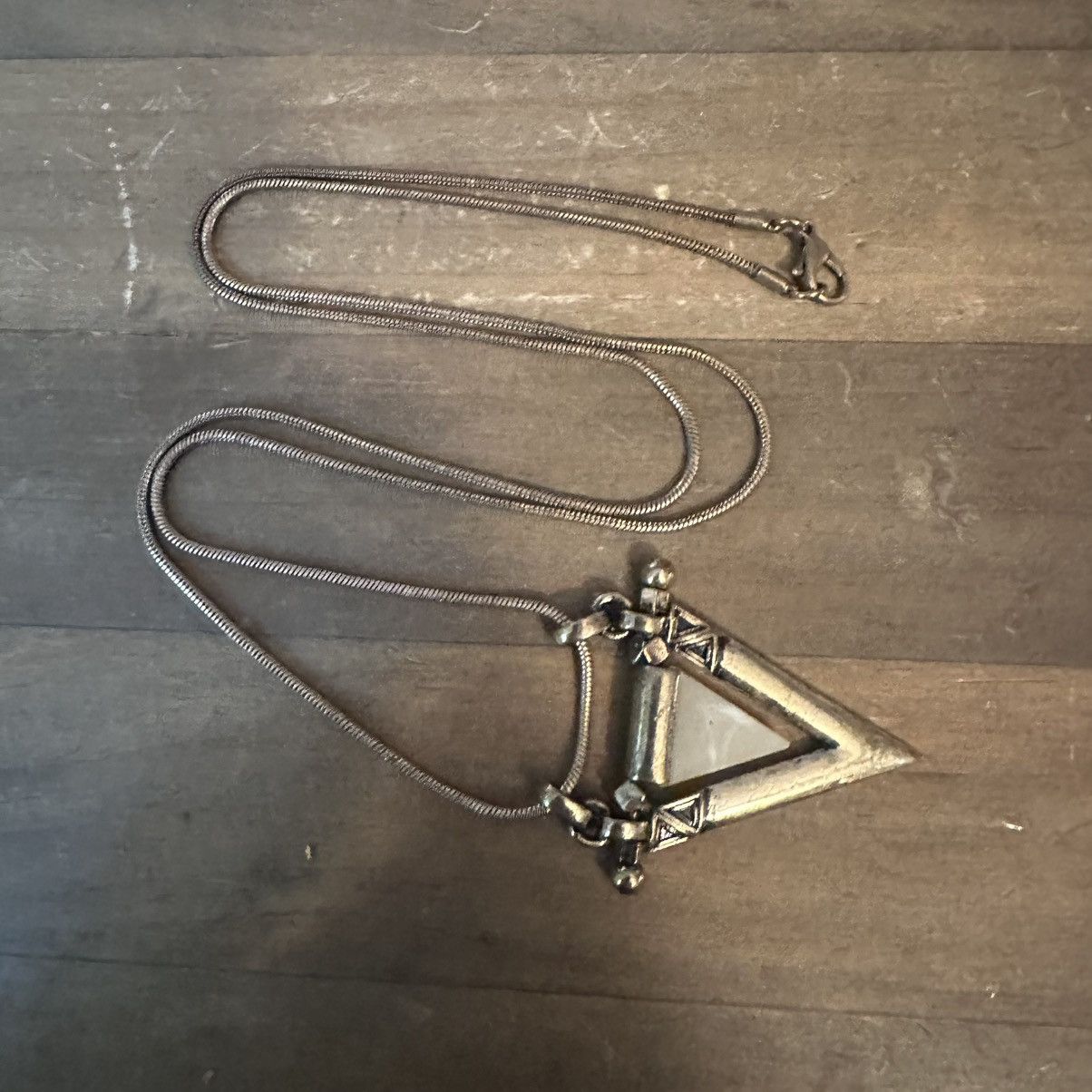 Other Long antique gold triangle pendant necklace Size ONE SIZE - 5 Thumbnail