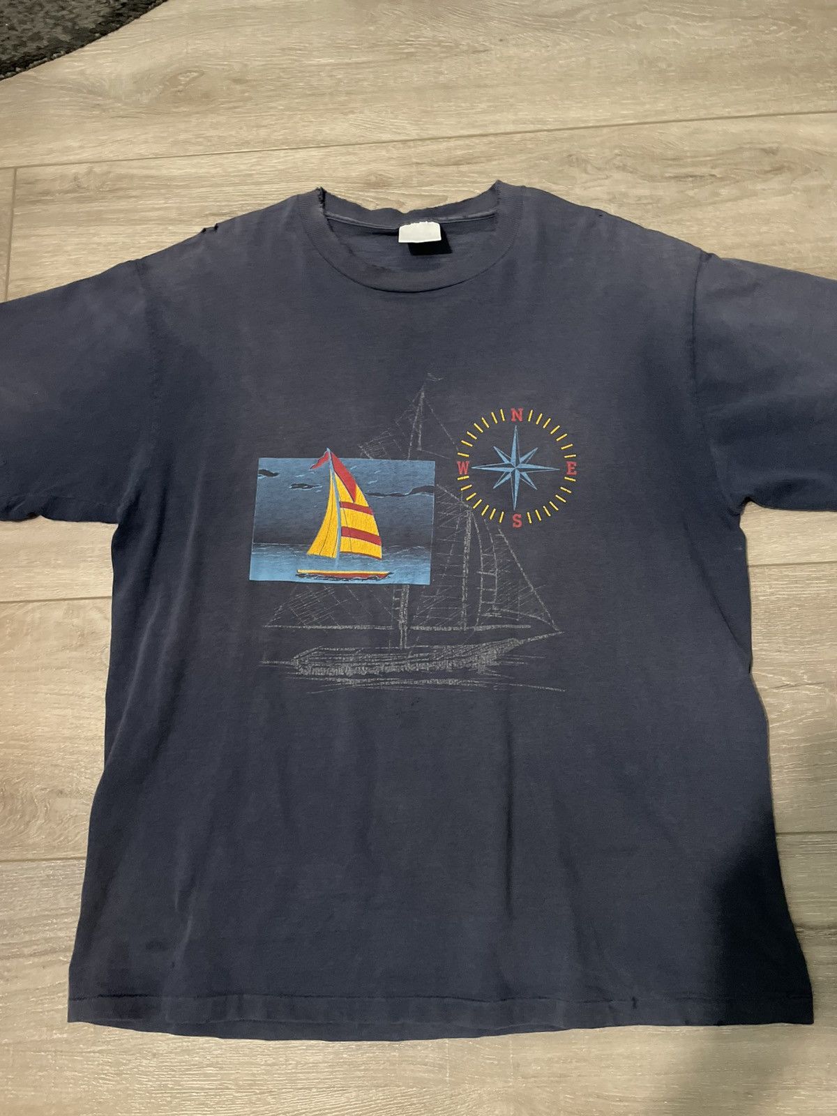 Vintage Vintage 90s Sun Faded Single Stitch Sailboat T-Shirt Size US L / EU 52-54 / 3 - 2 Thumbnail