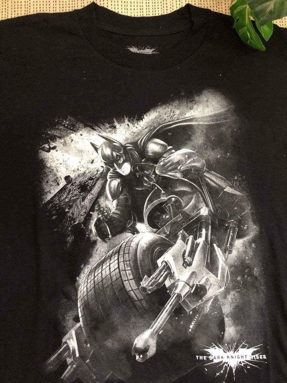 DC Comics Batman The dark night movie Never worn Tee Size US XL / EU 56 / 4 - 2 Thumbnail