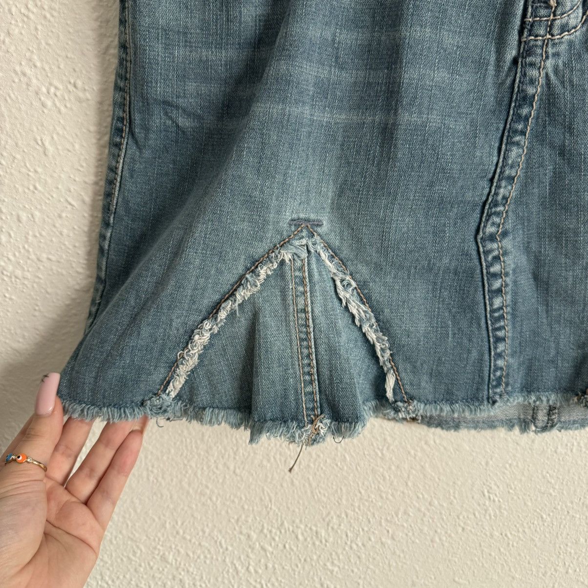 Other ANCHOR BLUE Vintage Y2K Faded Denim Pleated Dart Mini Skirt Size 34" / US 12 / IT 48 - 5 Thumbnail