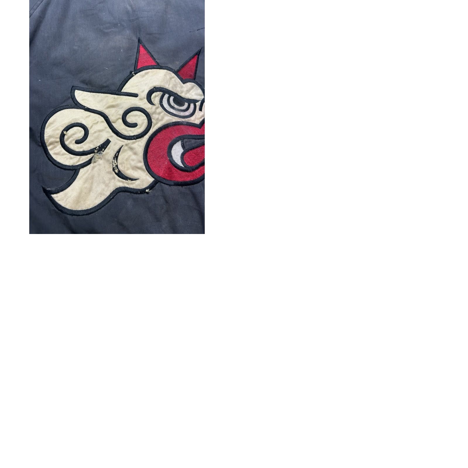 Pro Player VINTAGE Pro-player Puffer Jacket Barcslona Dragons distressed AS IS RARE large Size US L / EU 52-54 / 3 - 12 Thumbnail