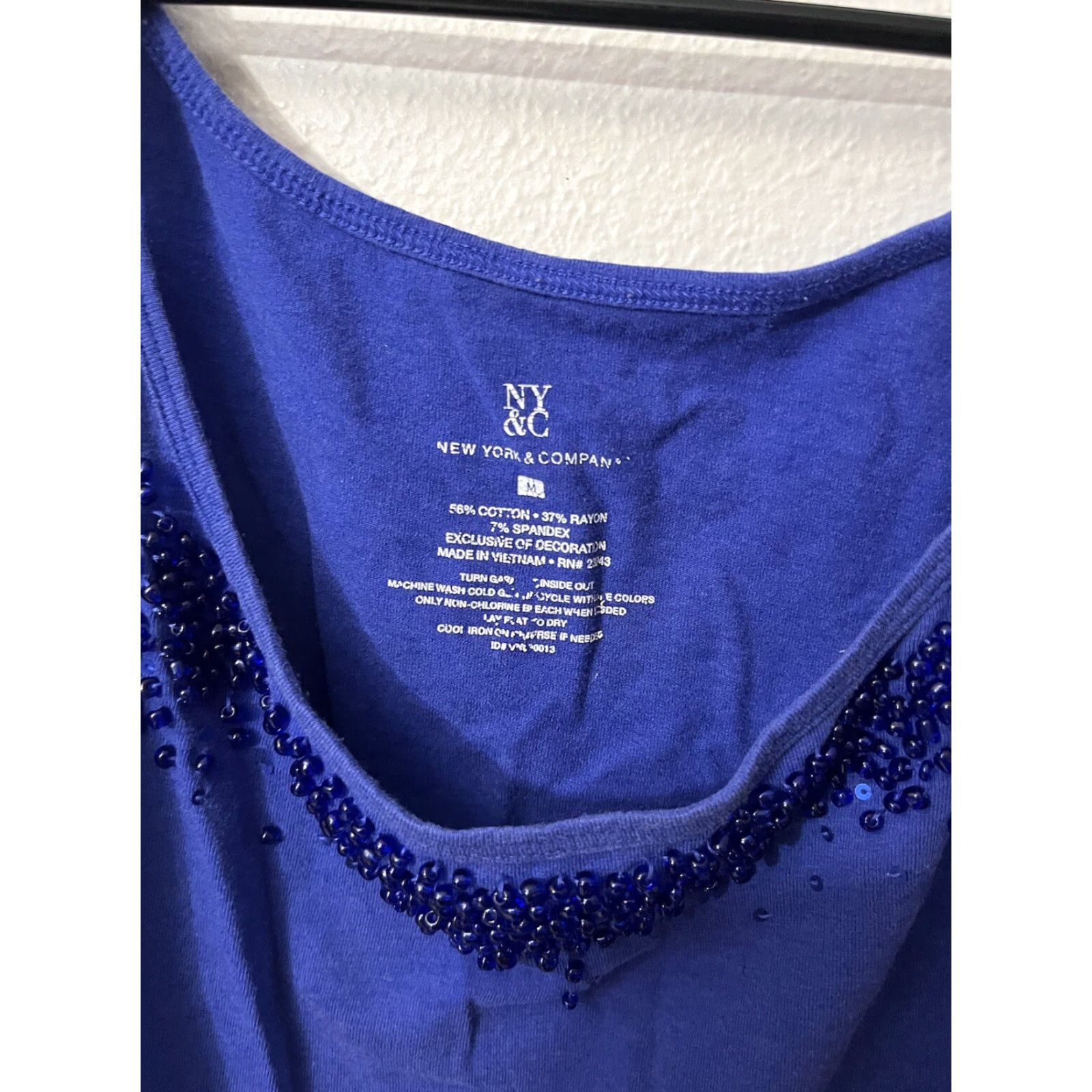 Sea New York New York & Co Sleeveless Tank Shirt Womens Medium Blue Sequin Knit Stretch Casual Scoop Neck M Regular Blue Womens Tank 2000s? Size M / US 6-8 / IT 42-44 - 2 Thumbnail