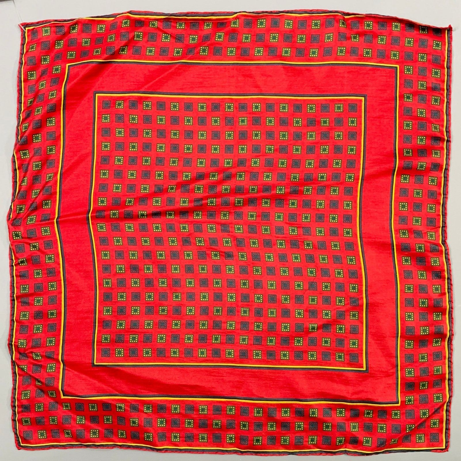 Vintage VINTAGE Red Green Yellow Squares Pocket Square Size ONE SIZE - 1 Thumbnail