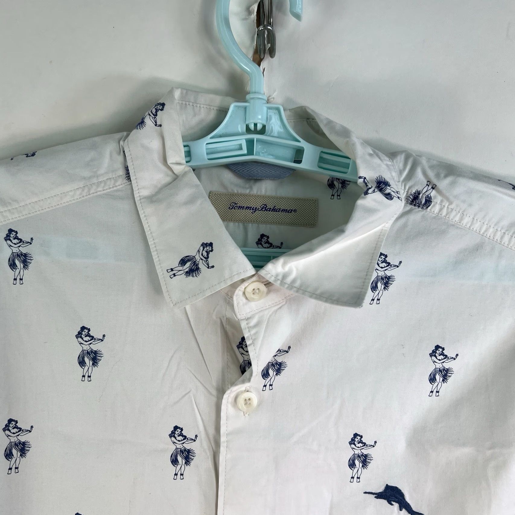 Tommy Bahama VINTAGE Tommy Bahama Hula Girl Buttoned Up Shirt Men’s Size M White/Blue Short Sleeve Size US M / EU 48-50 / 2 - 2 Thumbnail