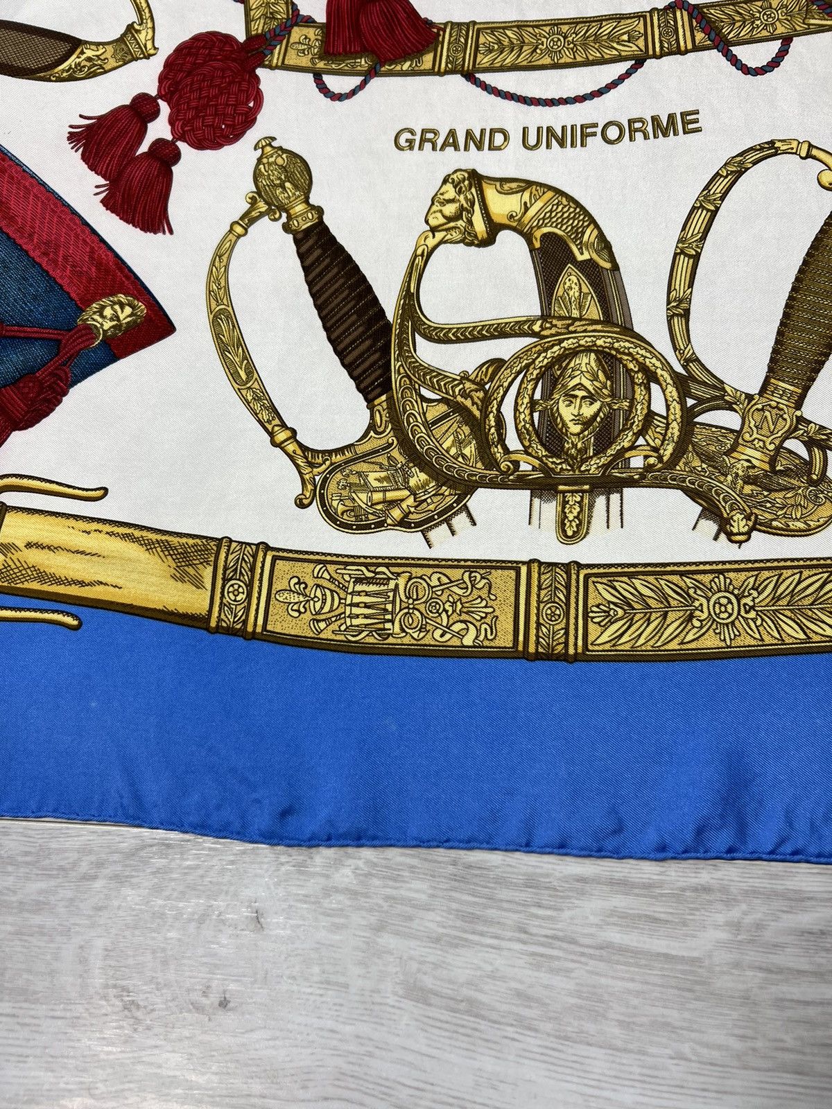 Hermes × Vintage Vintage HERMES CARRE 90 GRAND UNIFORME J. Metz Silk Scarf Size ONE SIZE - 5 Thumbnail