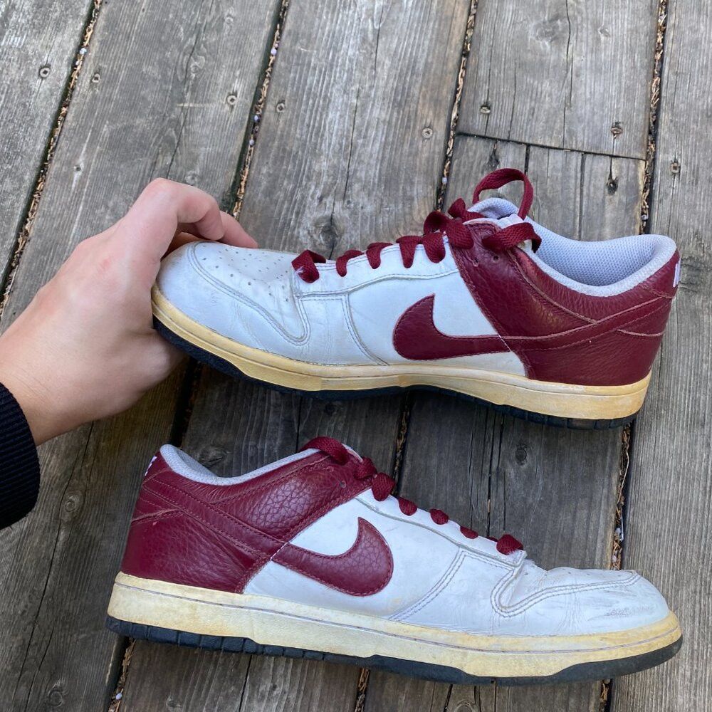 Nike 2007 Nike Dunk Low CL White Team Red Black Size 10.5 Size US 10.5 / EU 43-44 - 5 Thumbnail
