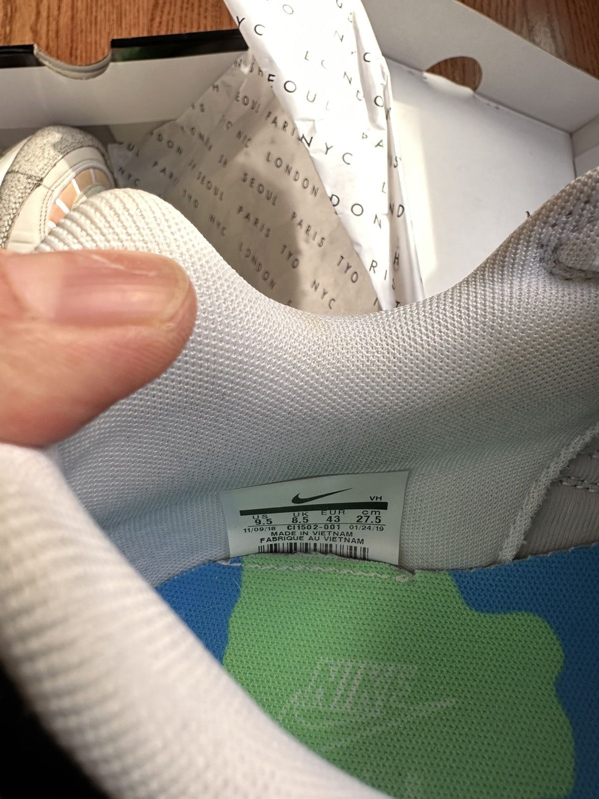 Nike Size 9.5 - Nike Air Max 98 OA GS Low On Air: NYC La Mezcla Size US 9.5 / EU 42-43 - 7 Thumbnail