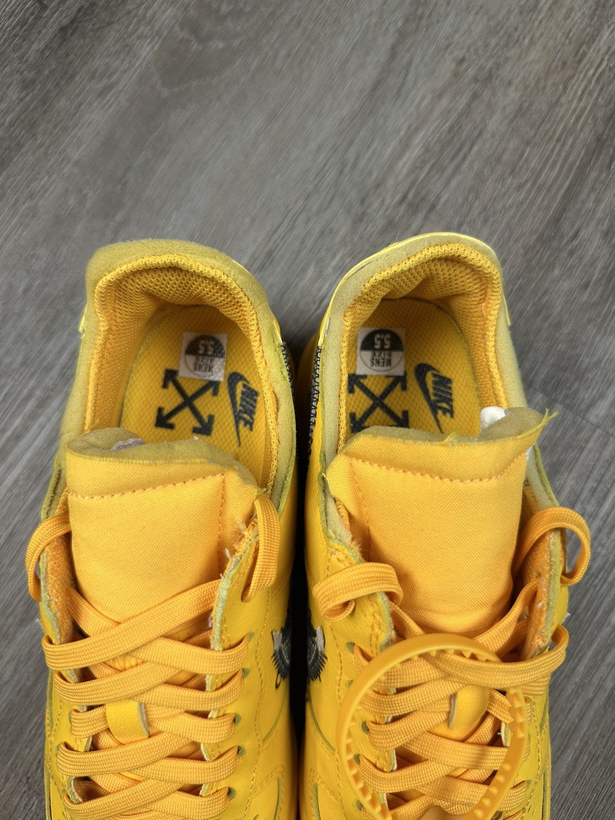 Nike × Off-White Nike Air Force 1 Low Off-White ICA University Gold Lemonade Size US 5.5 / EU 38 - 5 Thumbnail