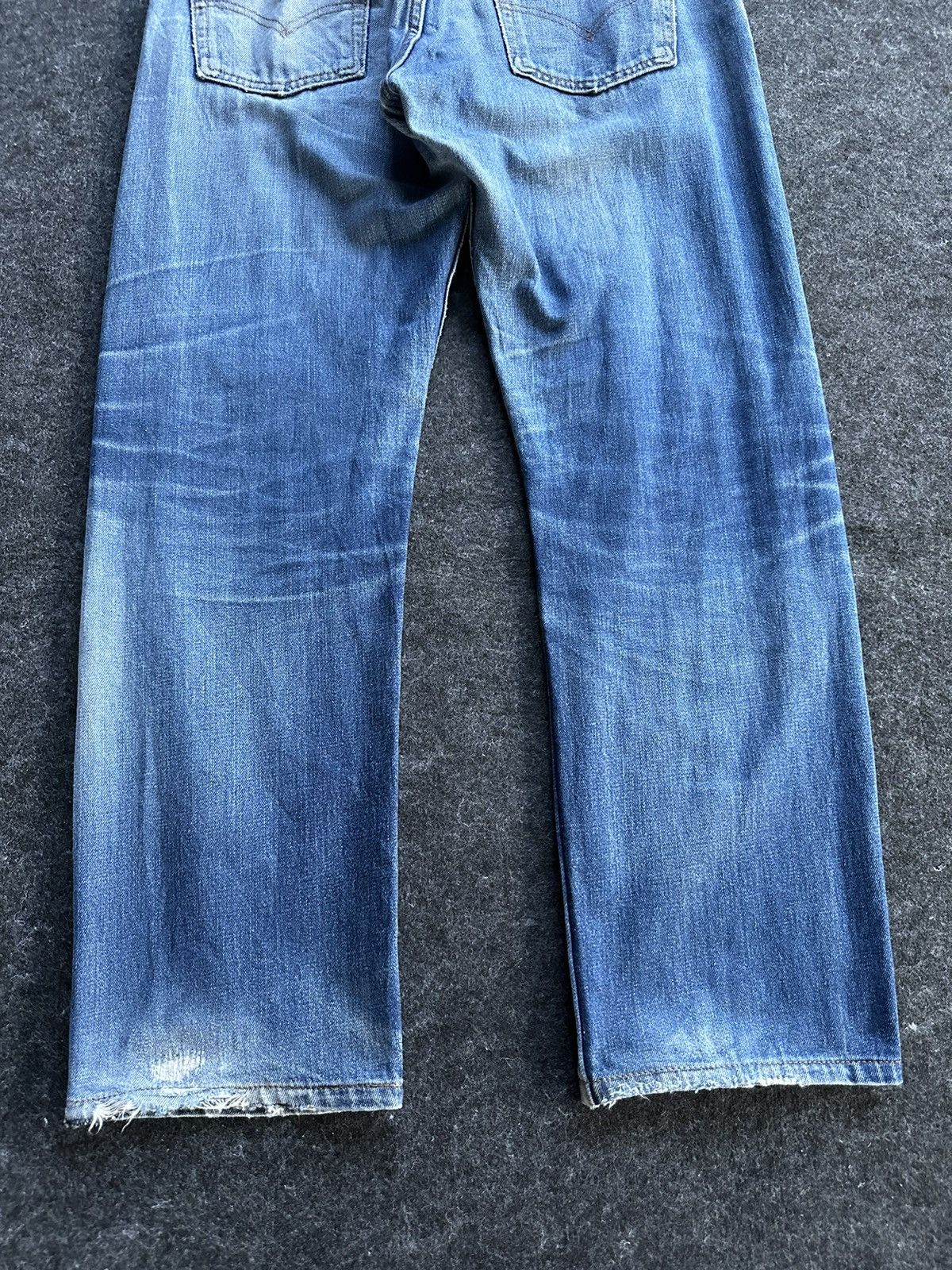 Levi's × Levi's Vintage Clothing × Vintage Vintage Levis 505 Thrashed Distressed Denim D480 Size US 36 / EU 52 - 7 Thumbnail