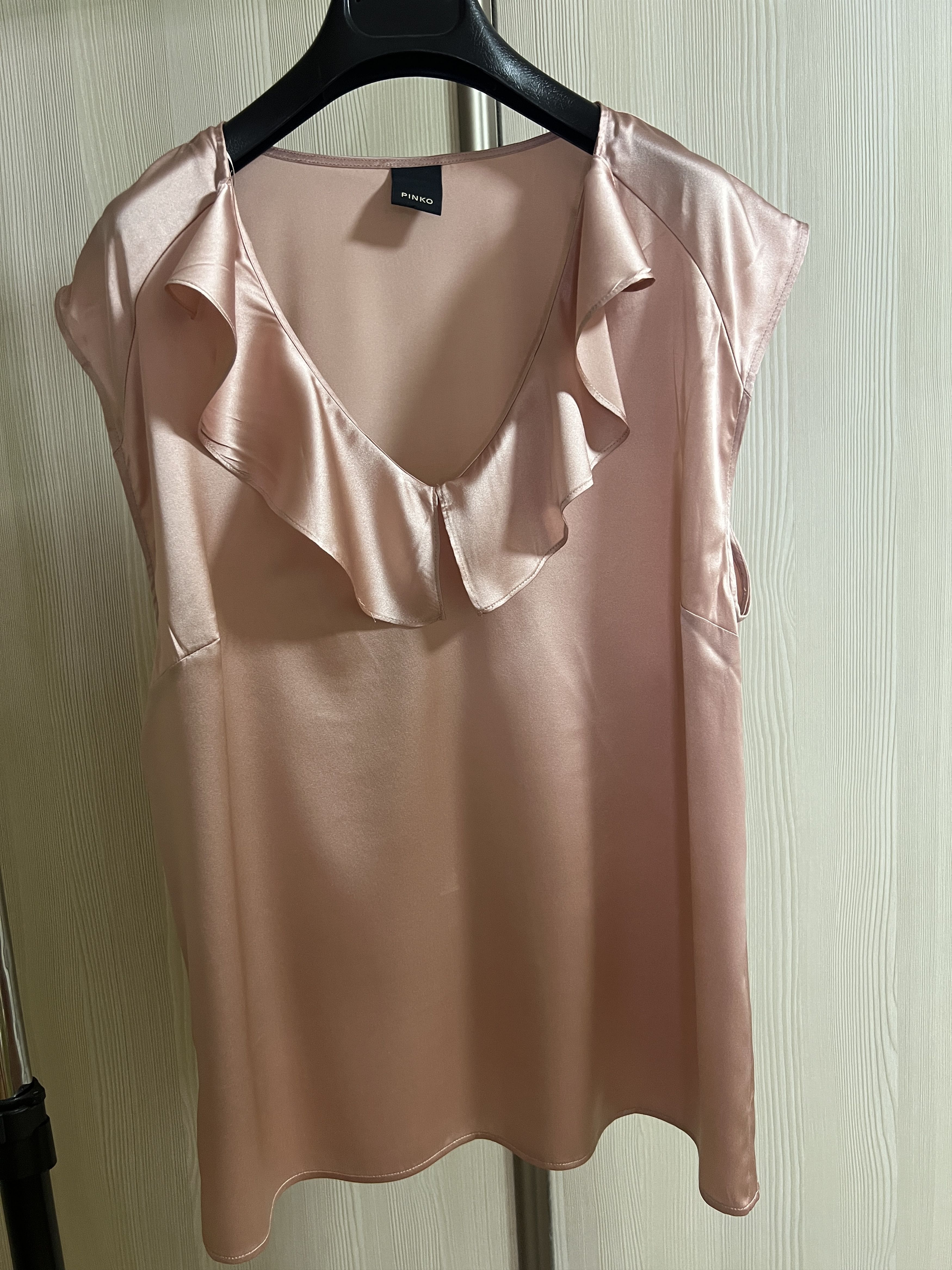 Pinko Pinko Women’s Sleeveless Blouse/Top, Pink Silk Blend Size L / US 10 / IT 46 - 5 Thumbnail