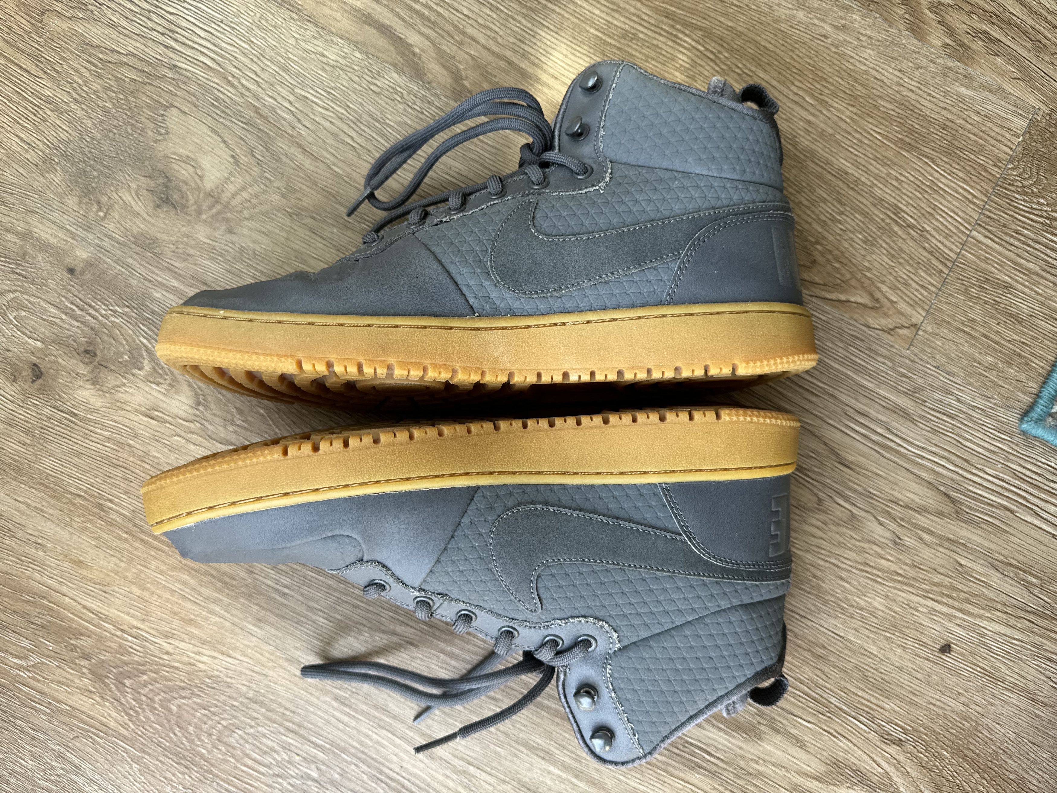 Nike Nike Court Borough Mid Winter Size US 10 / EU 43 - 8 Thumbnail