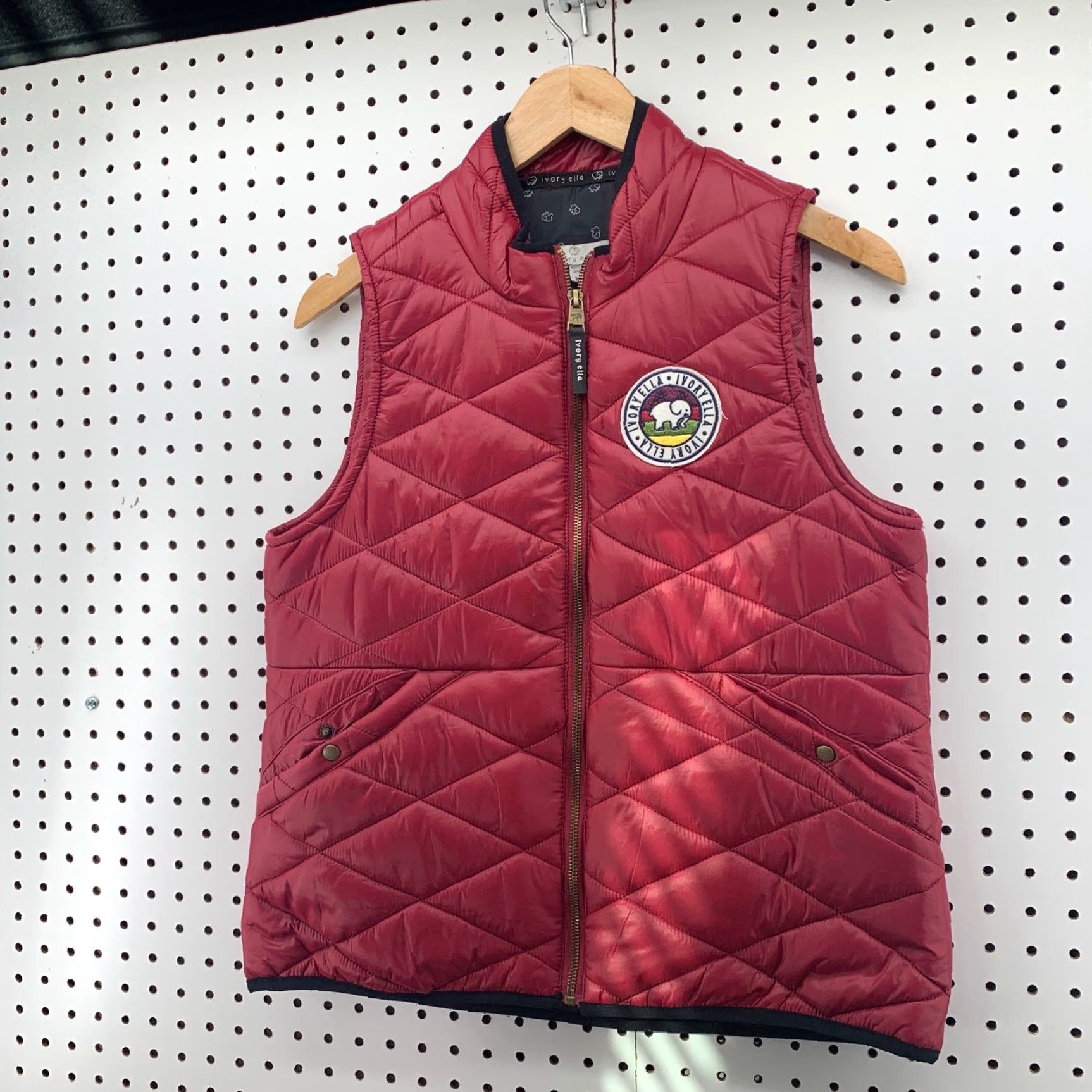 Vintage VINTAGE Ivory Ella Puffer Vest Womens M Red Quilted Sleeveless Lightweight Block Style 19x24 Mens Womens Size M / US 6-8 / IT 42-44 - 5 Thumbnail