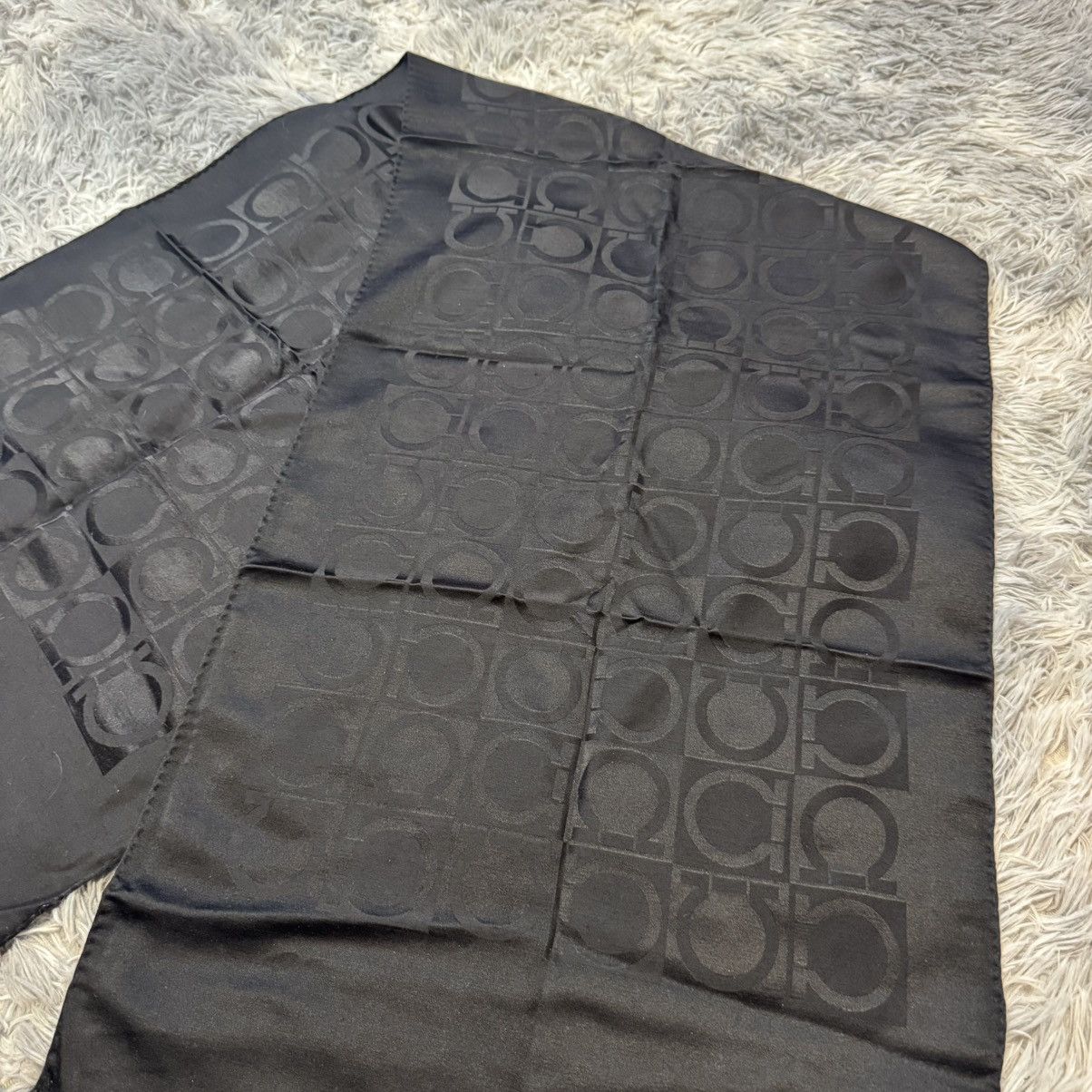Salvatore Ferragamo Salvatore Ferragamo Black Gancini Monogram Scarf Italy Size ONE SIZE - 5 Thumbnail