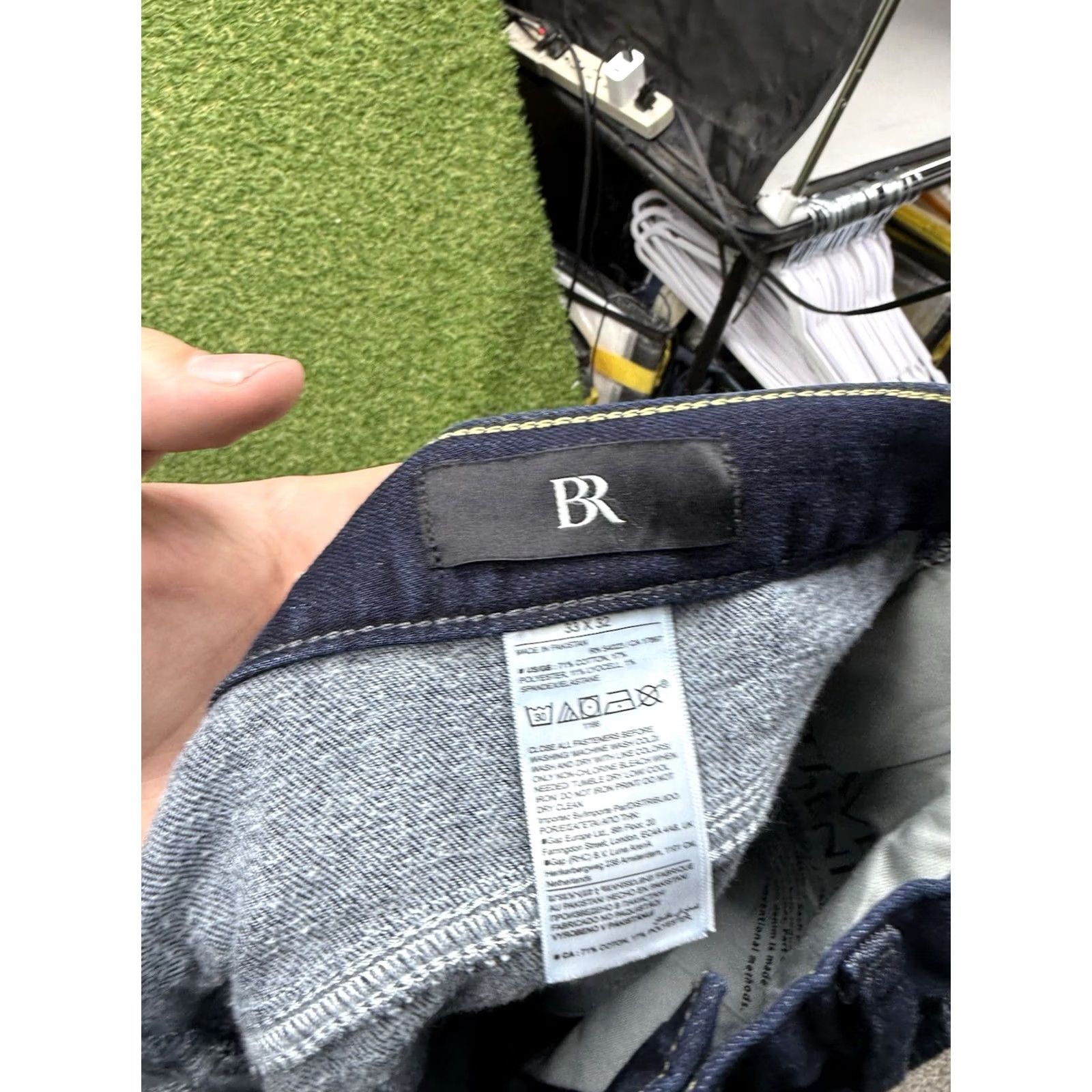 Banana Republic Banana Republic Traveler Jeans Mens 33x32 Slim Dark Wash Denim 5-Pocket Stretch Casual Jeans Mens Regular Blue Size US 33 - 3 Thumbnail