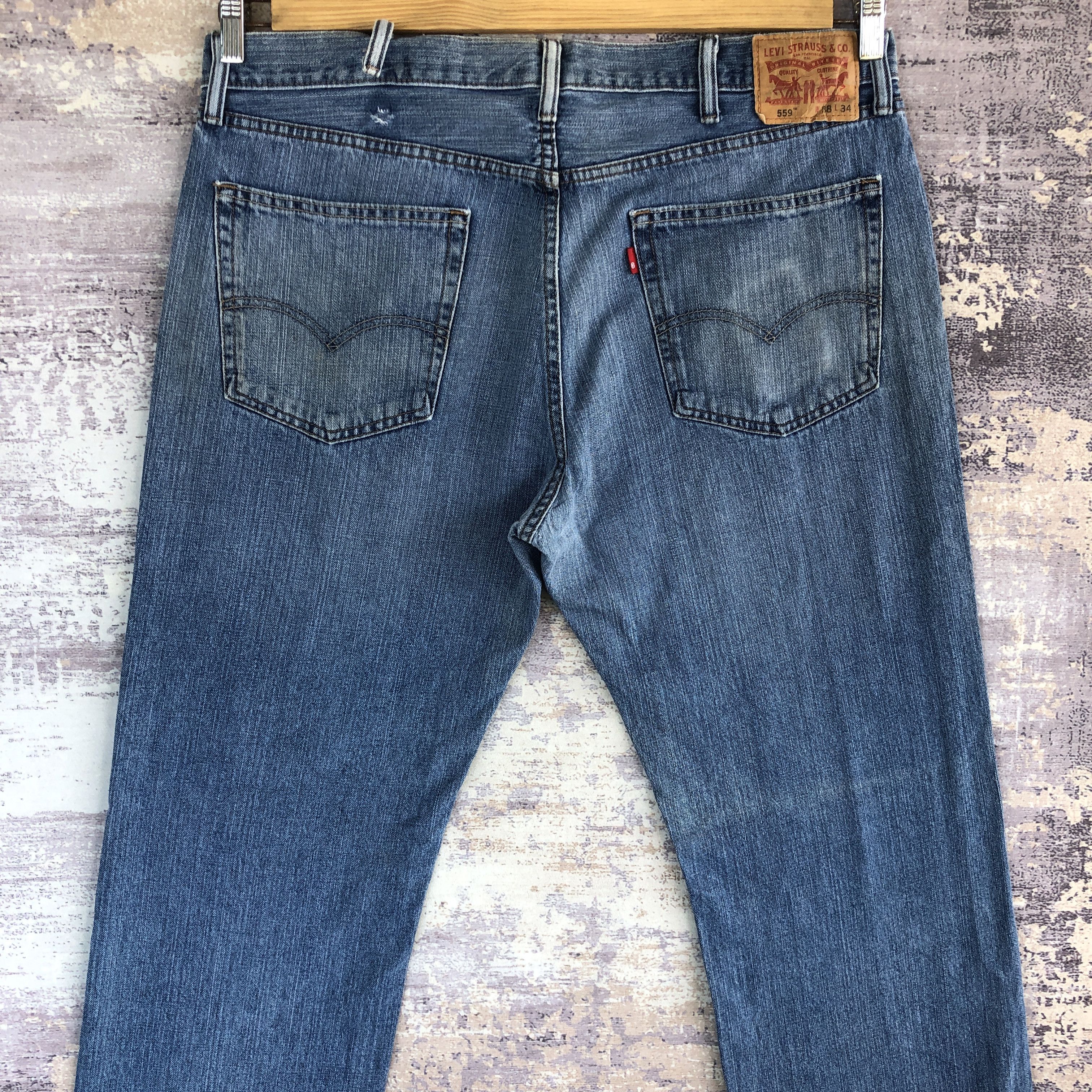 Levi's Vintage Levis 559 Baggy Jeans Levi's Faded Light Wash Denim Size US 40 / EU 56 - 3 Thumbnail