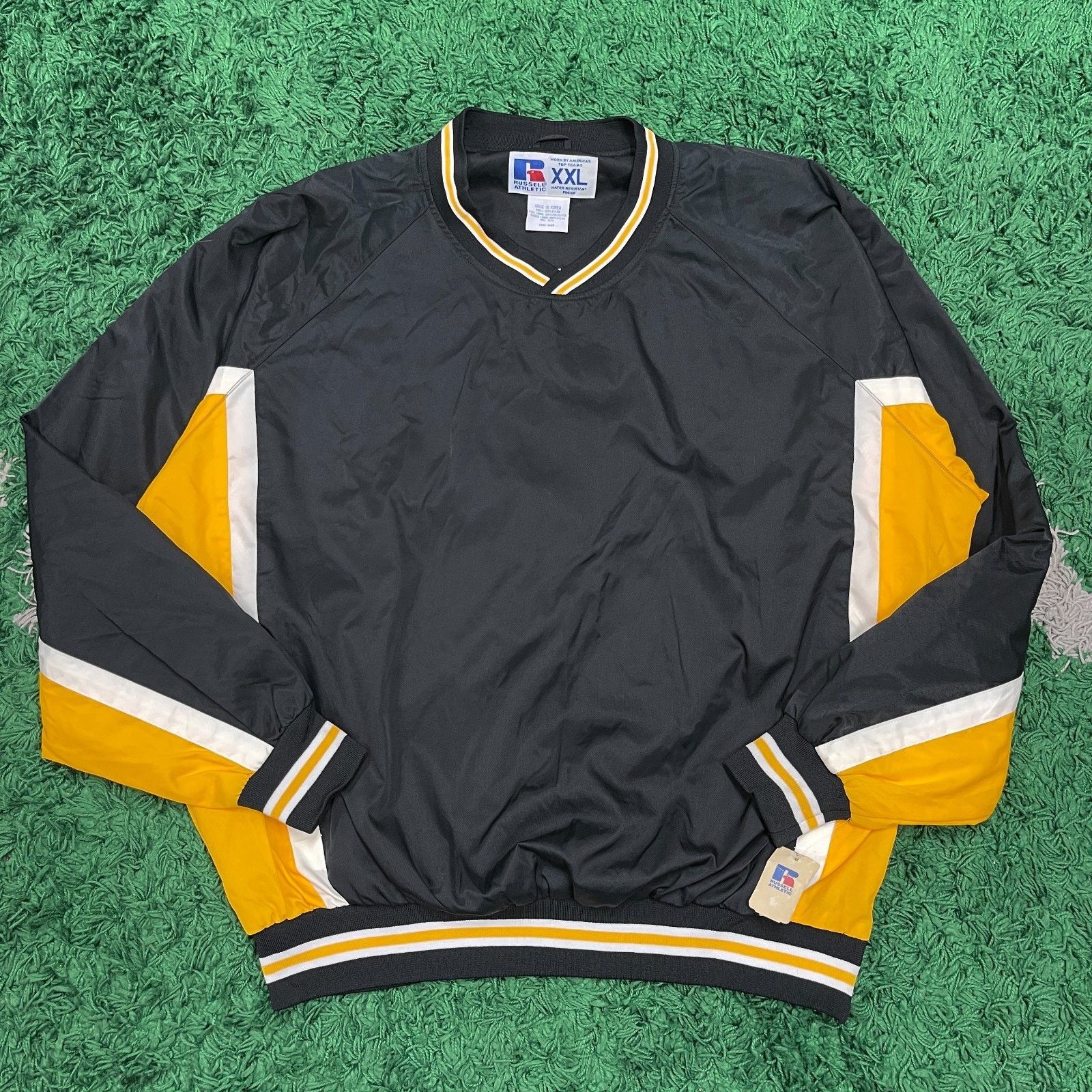 Russell Athletic × Vintage New Vintage Russell Athletic pullover windbreaker jacket XXL Size US XXL / EU 58 / 5 - 1 Thumbnail