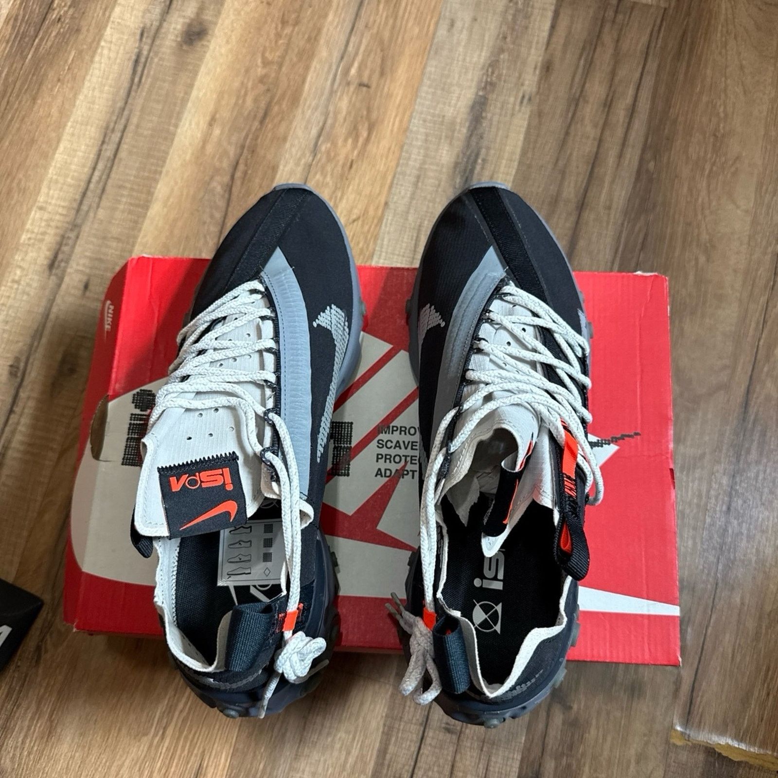 Nike Nike React WR ISPA Black Metallic Silver Gunsmoke Size US 10 / EU 43 - 3 Thumbnail