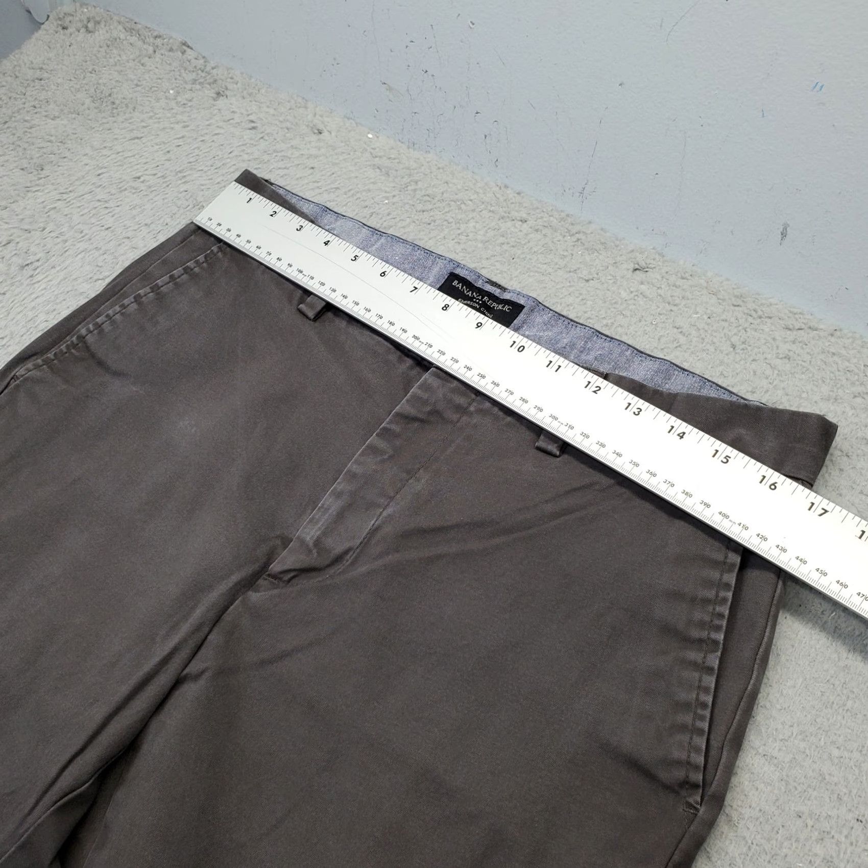 Banana Republic Banana Republic Mens Pants Chino Gray Flat Front Slash Pocket Straight Leg Size 33 Mens Size US 33 - 3 Thumbnail