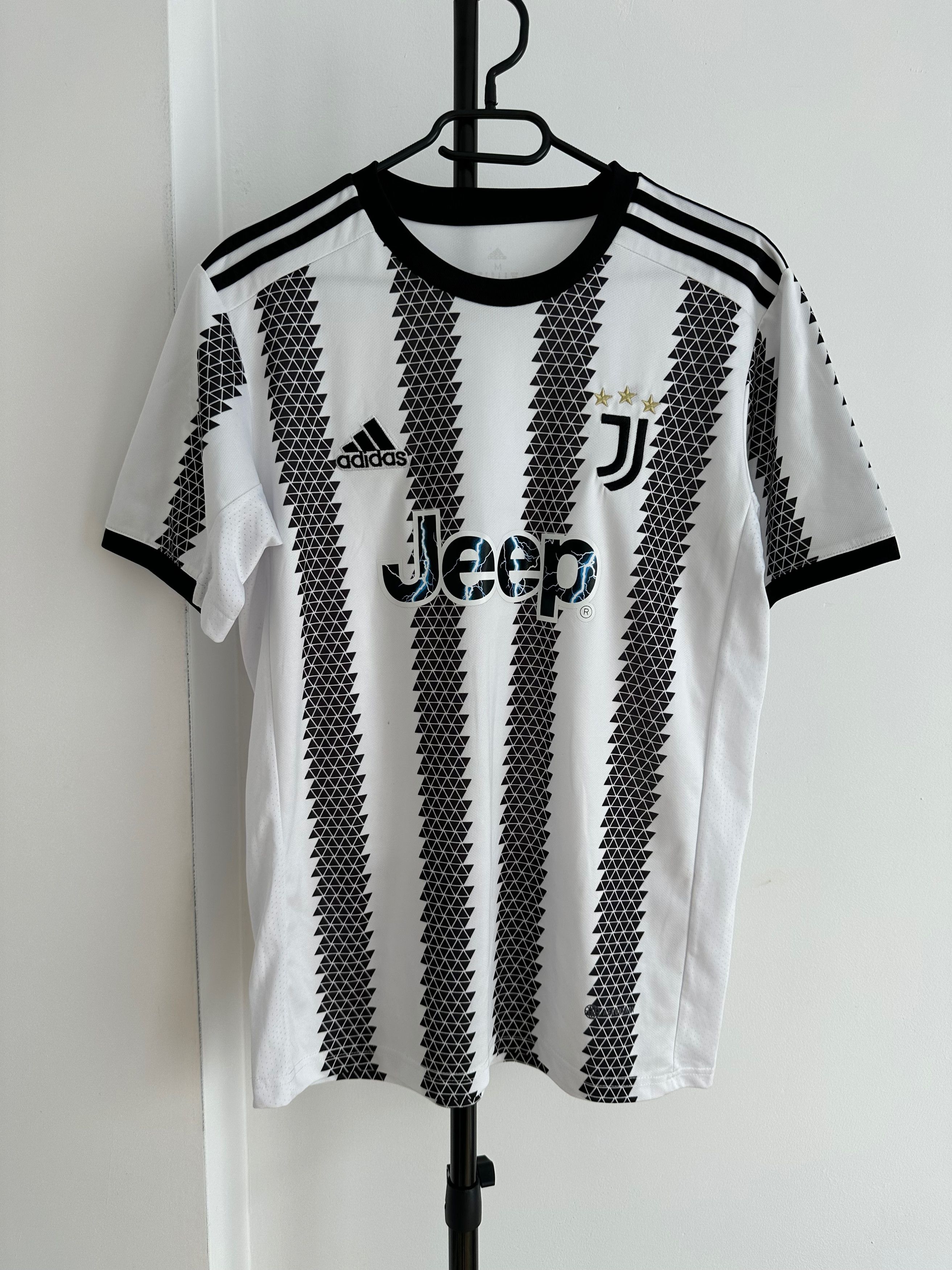 Other 2022 Juventus Home REPLICA jersey soccer football shirt Size US M / EU 48-50 / 2 - 1 Thumbnail