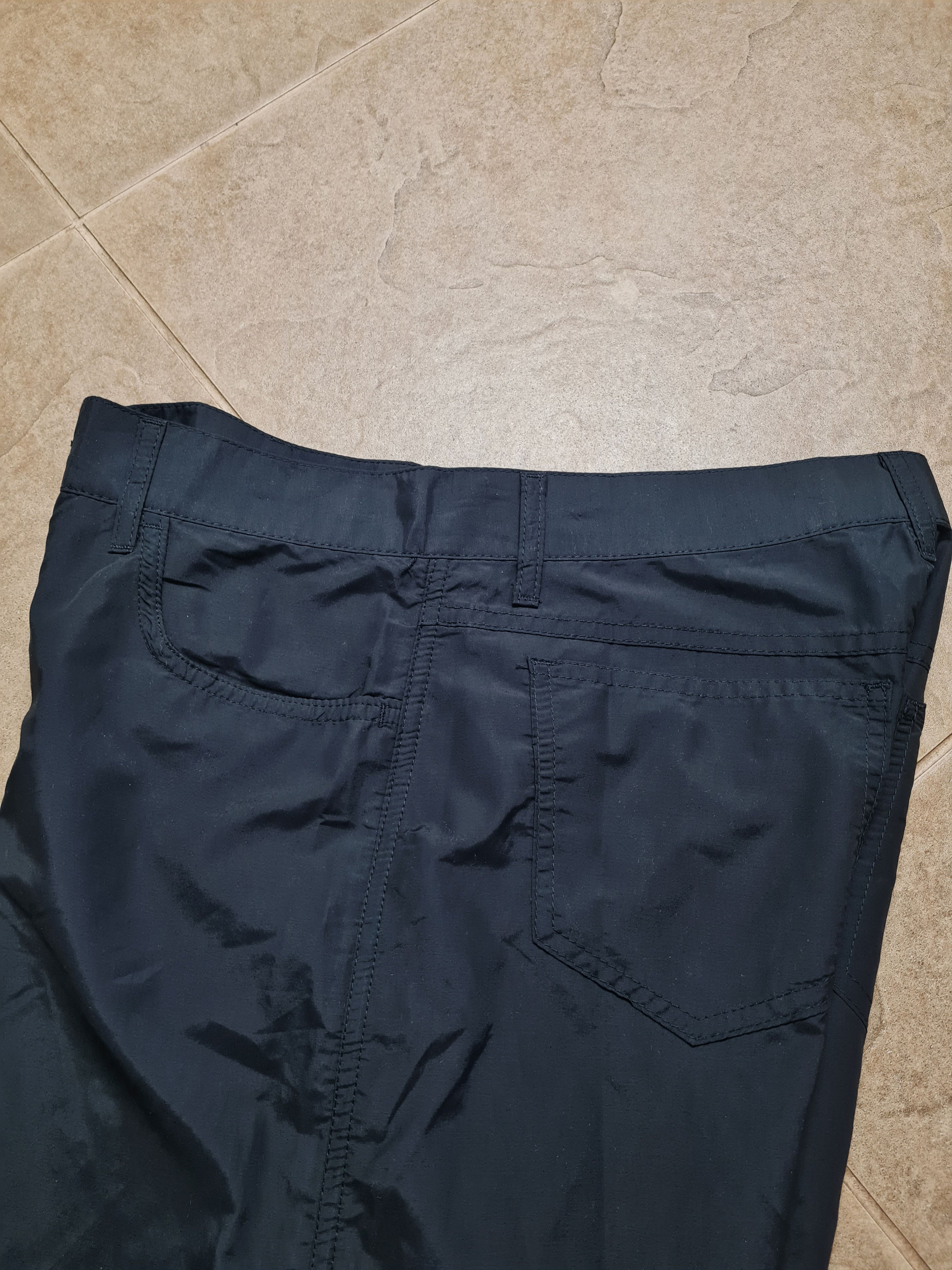 Fendi Women's FENDI Bermuda Shorts Black Italy Tessuto/Fabric Size 30" / US 8 / IT 44 - 23 Thumbnail