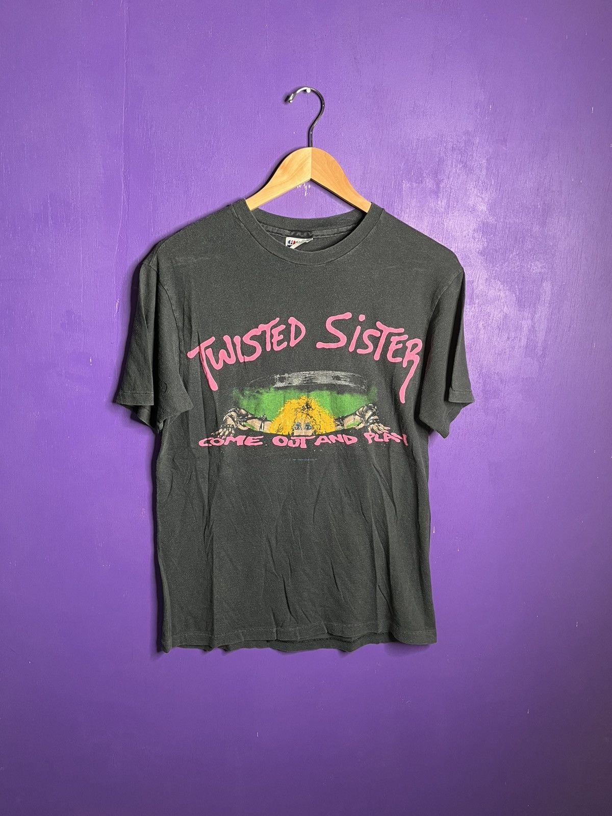 Band Tees × Vintage Vintage 1986 Twisted sister come out and play tour tee Size US M / EU 48-50 / 2 - 1 Thumbnail