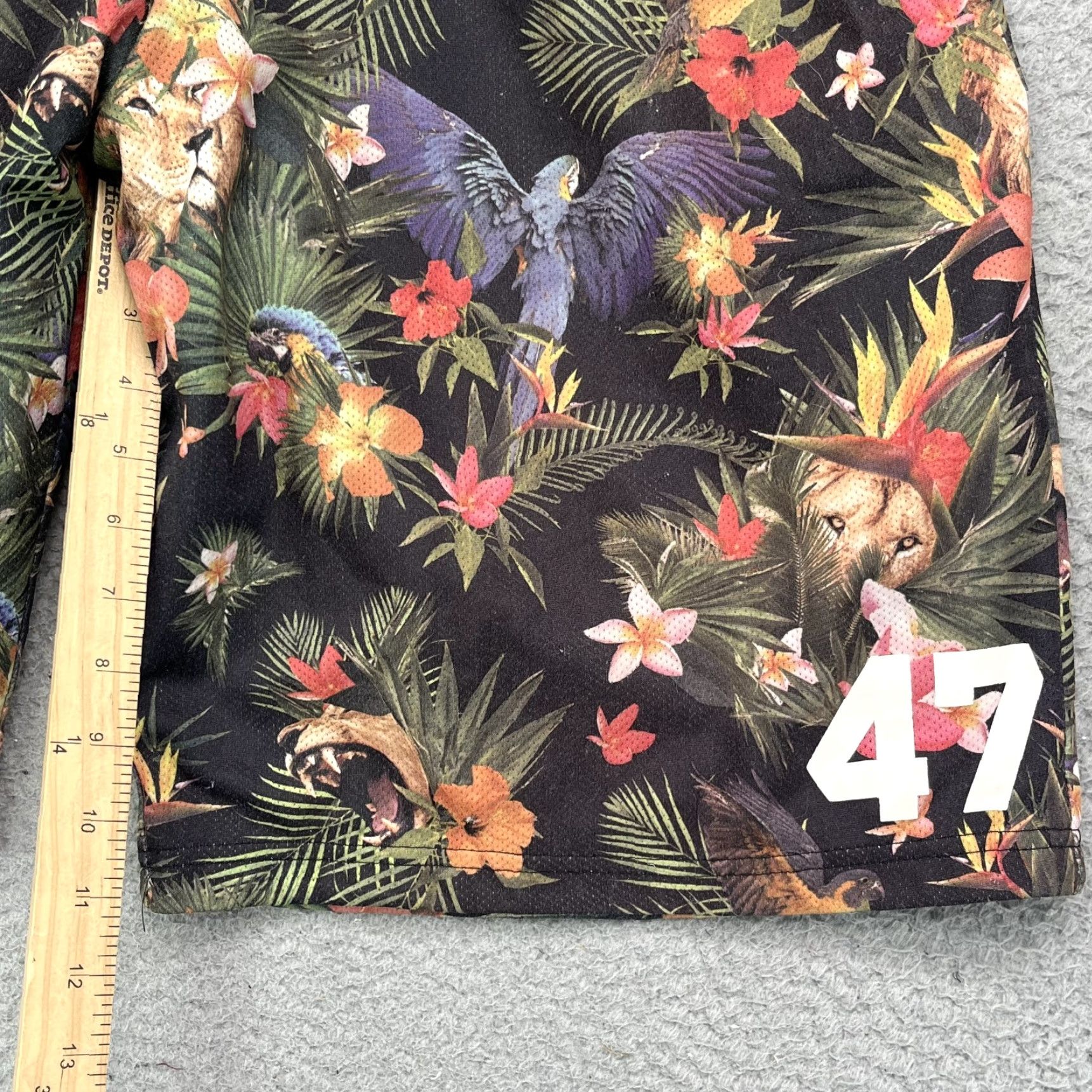 47 LRG Shorts Bermuda Men XL Hawaii Floral 90s Hawaiian Streetwear Multicolor Floral Drawstring Pockets Casual Mens XL Size US 36 / EU 52 - 5 Thumbnail