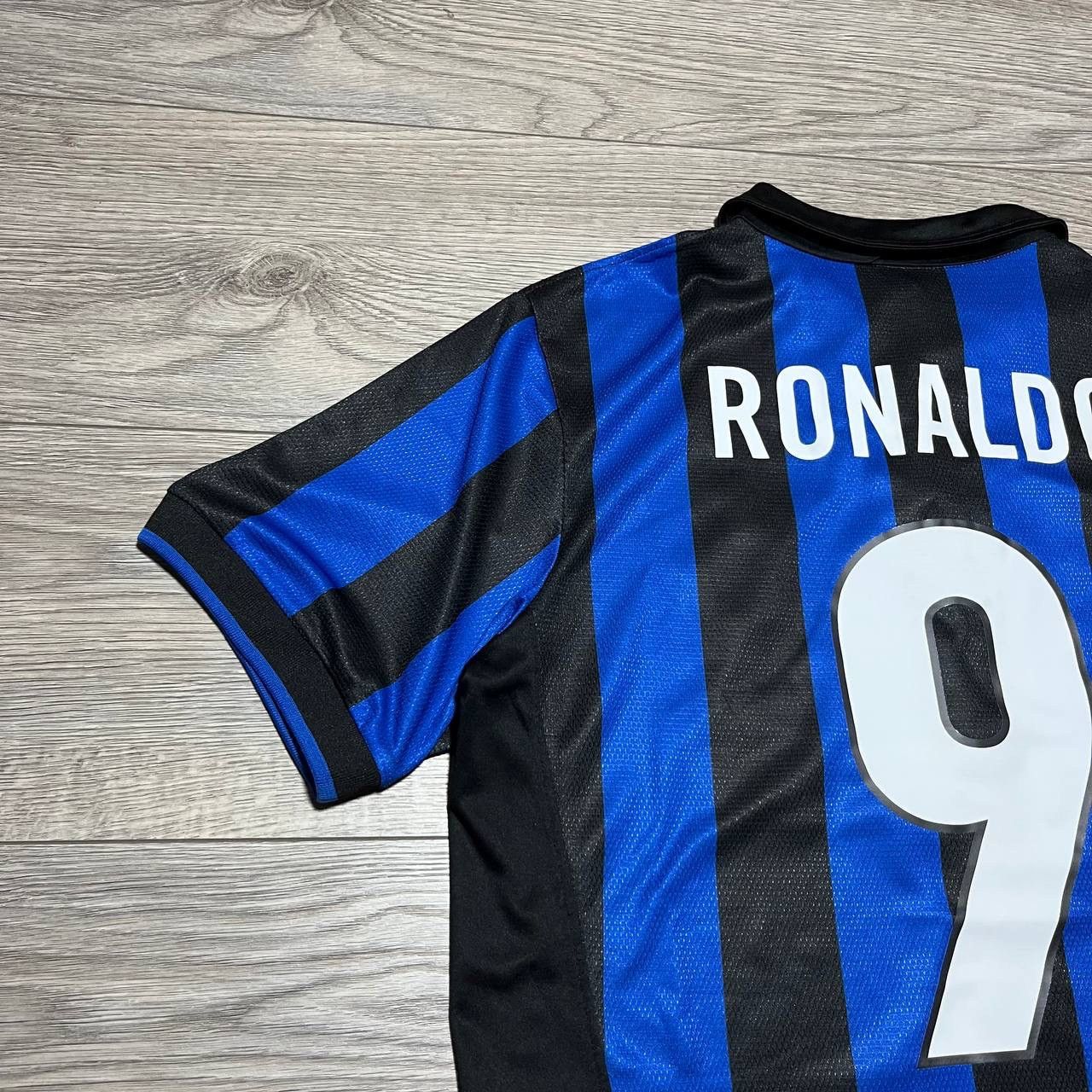 Nike Ronaldo Inter Milan 1999 2000 Nike Soccer Jersey Size US S / EU 44-46 / 1 - 9 Thumbnail