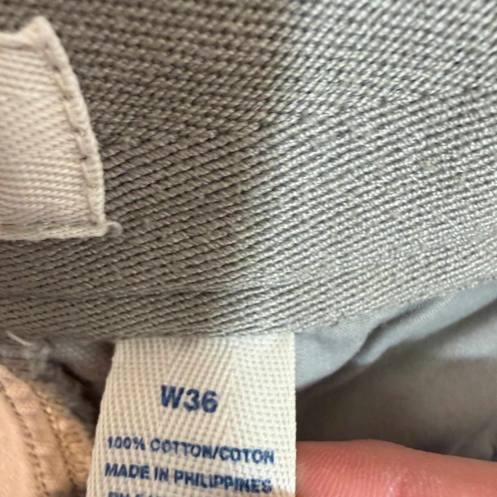 Old Navy Vintage Old Navy Cargo Shorts Men's 36 Tan 10" Inseam Size US 36 / EU 52 - 6 Thumbnail