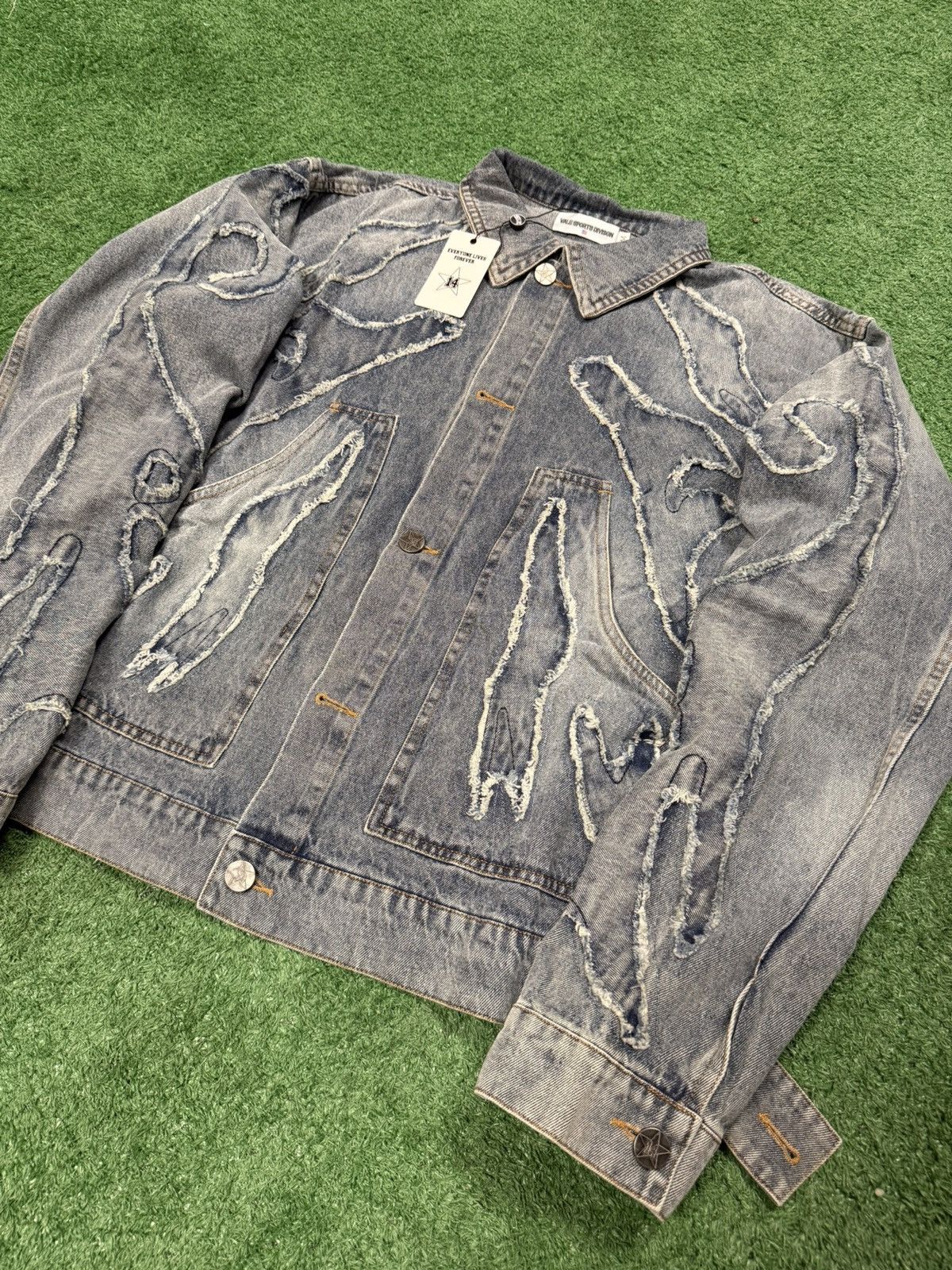 Vale Vale distressed denim jacket sized x large Size US XL / EU 56 / 4 - 2 Thumbnail
