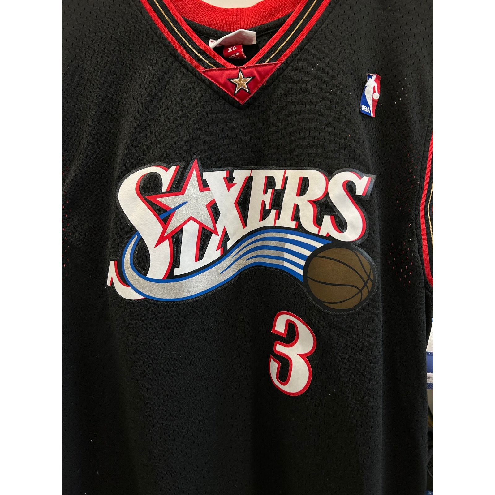 Mitchell & Ness Mitchell & Ness Iverson Philadelphia 76ers 1997/98 jersey Size US XL / EU 56 / 4 - 2 Thumbnail