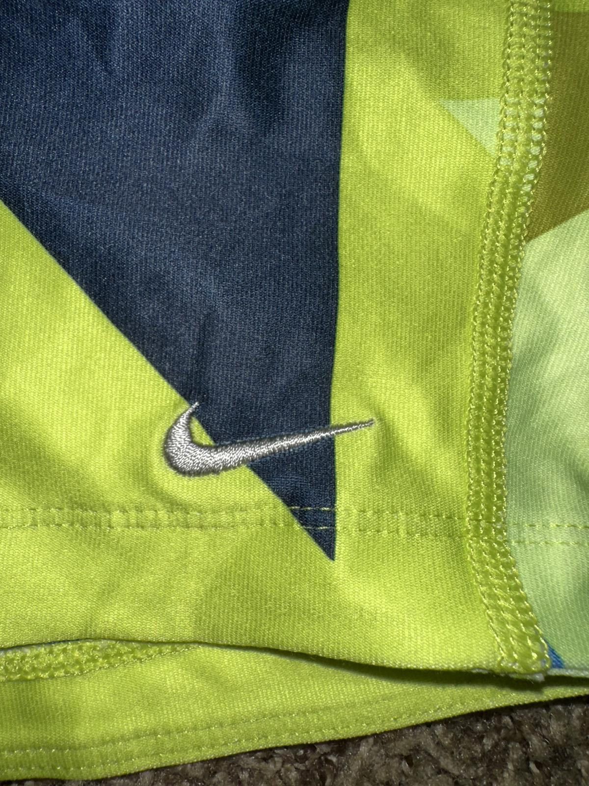 Nike Nike Women’s Geometric Abstract Tempo Printed Short Size 26" / US 2 / IT 38 - 2 Thumbnail