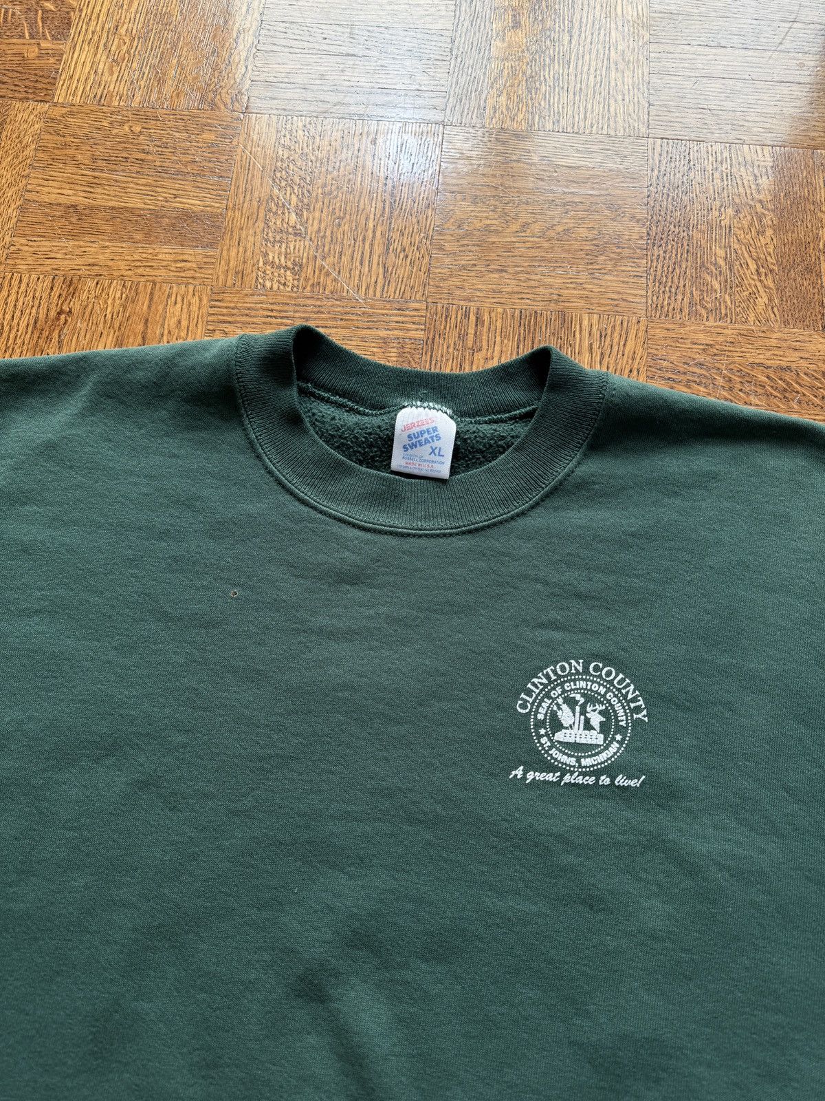 Vintage Vintage 90s Clinton County Michigan Crewneck Sweatshirt Size US XL / EU 56 / 4 - 3 Thumbnail